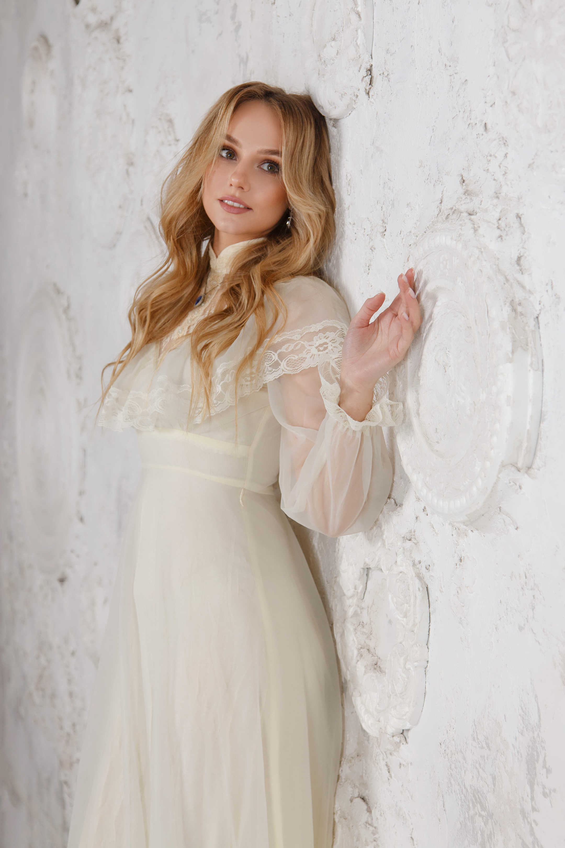 Marie Dashkova Women Blonde Smiling Wavy Hair Dress White Clothing Wall White 2160x3239