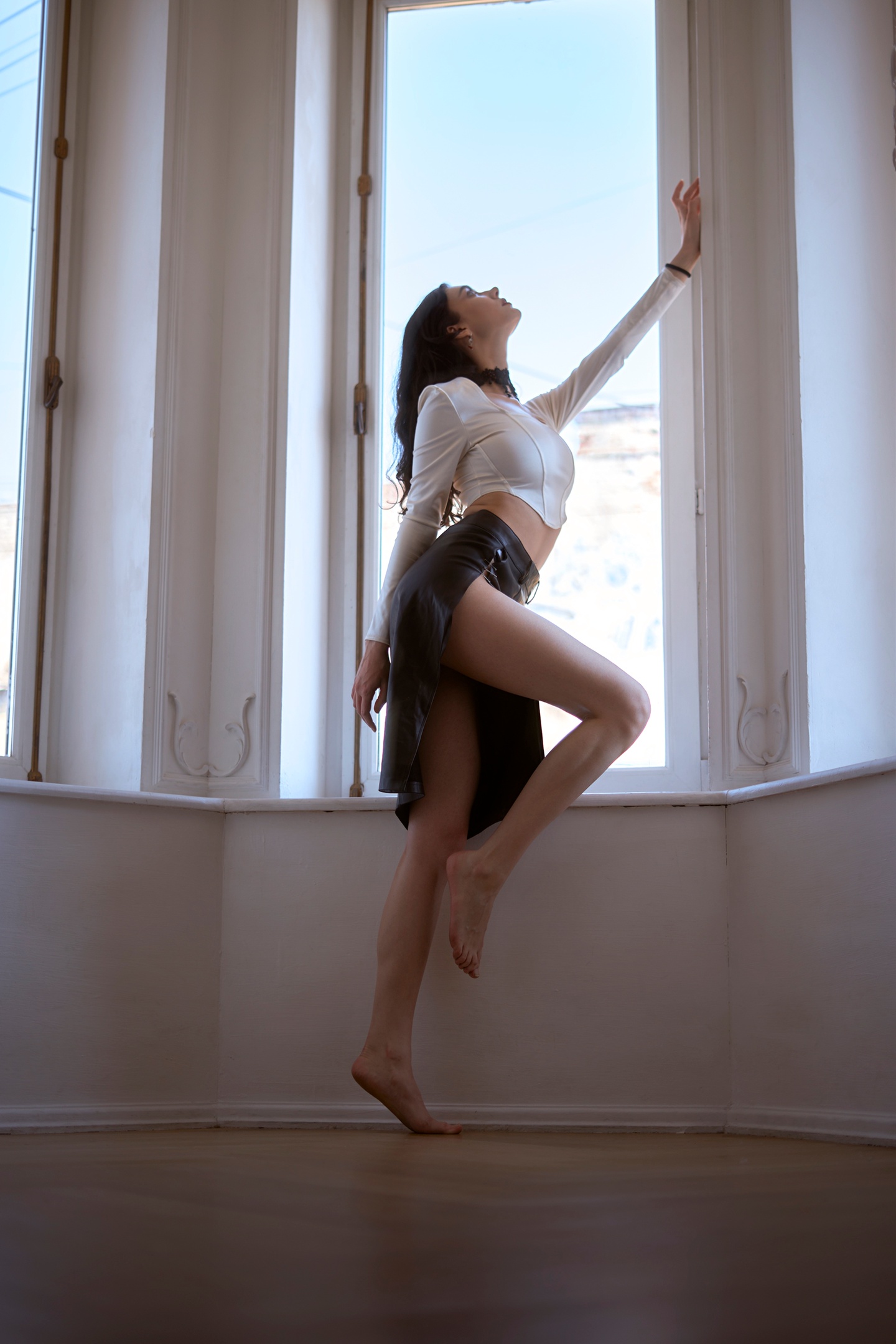 Maxim Savin Women Brunette White Clothing Legs Barefoot Skirt Window Model Tiptoe Women Indoors 1440x2160