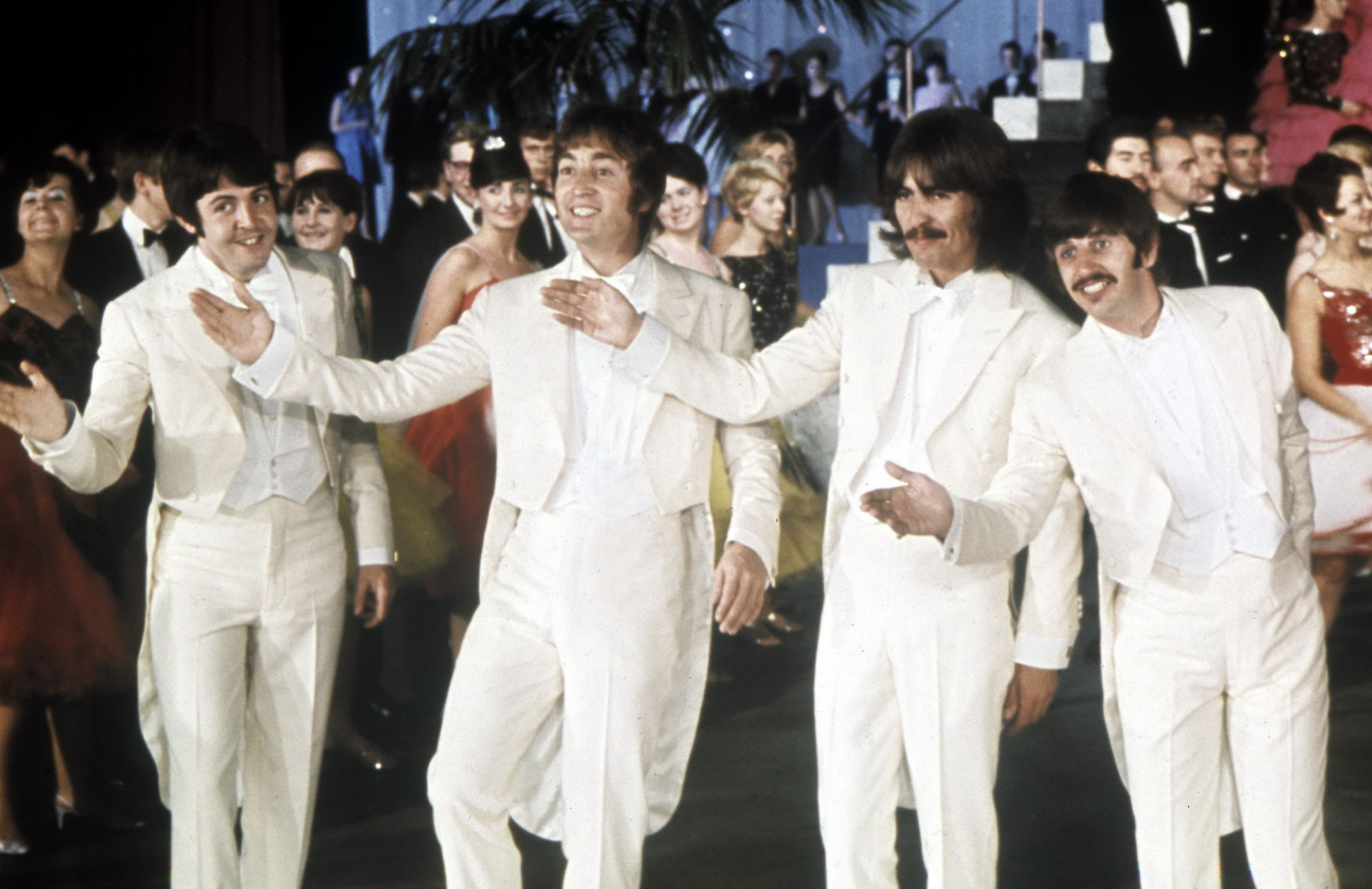 The Beatles John Lennon Paul McCartney George Harrison Ringo Starr Band 2000x1296