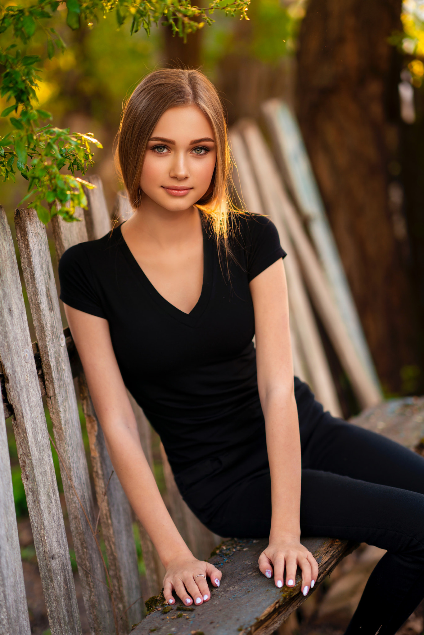 Olga Boyko Women Blonde Long Hair T Shirt Black Clothing Bench Planks Fence Angelina Diachenko 1366x2048