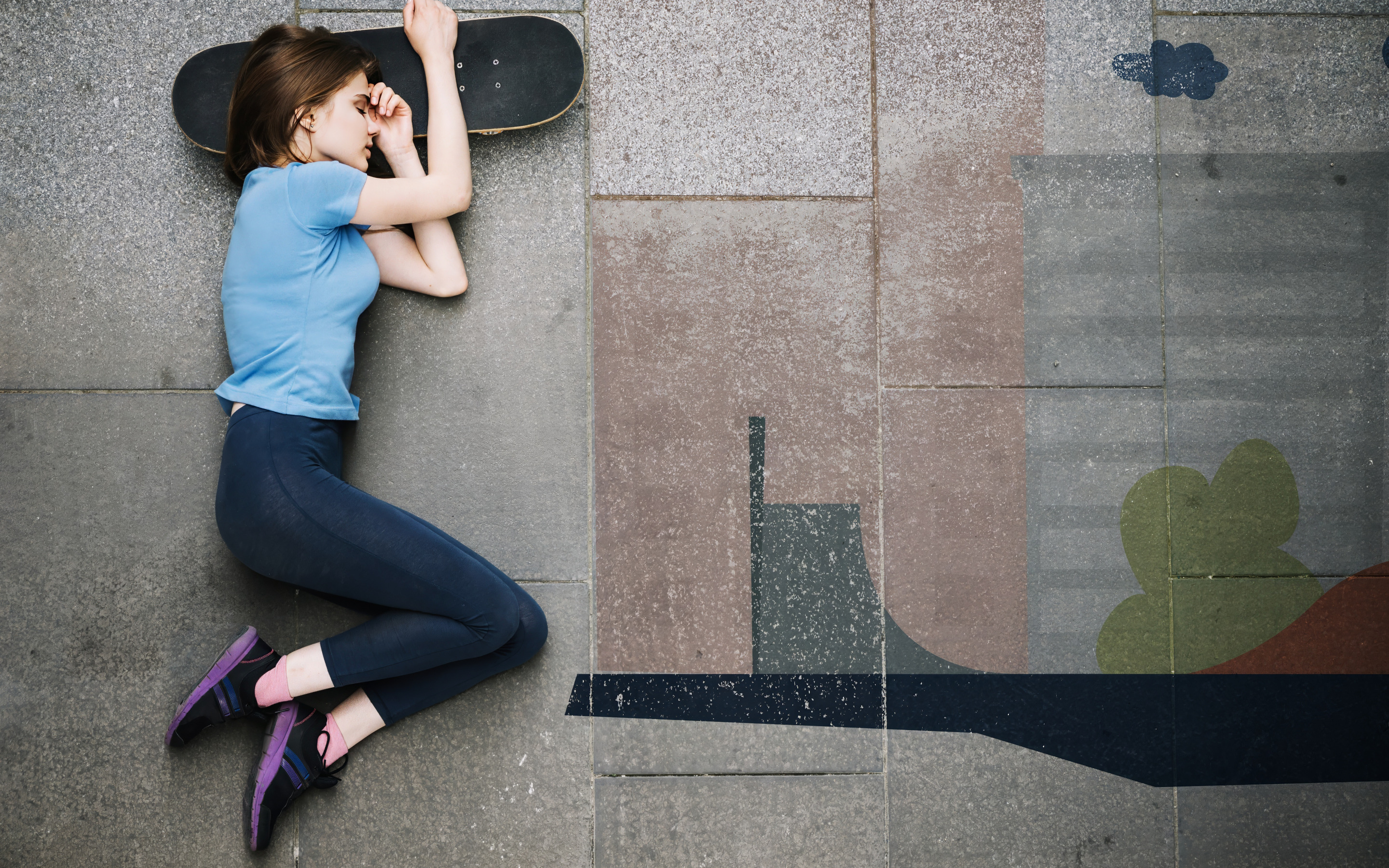 Model Blue T Shirt Blue Pants Shoes Lying On Side Sleeping On The Floor Hand On Face Women Skateboar 2880x1800