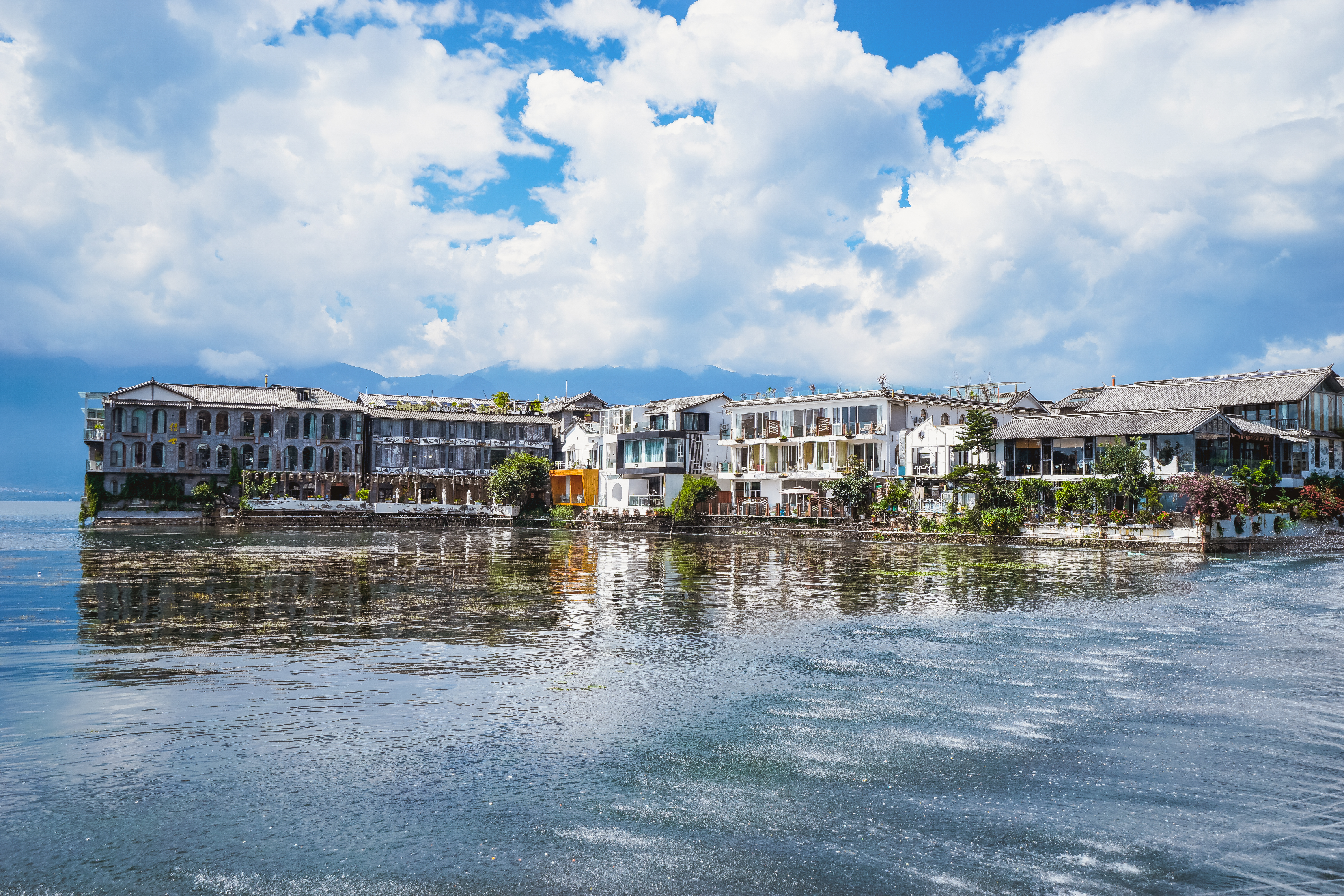 Shuanglang Ancient Town Dali Yunnan China Water Drops Sky Clouds Water Reflection 6000x4000