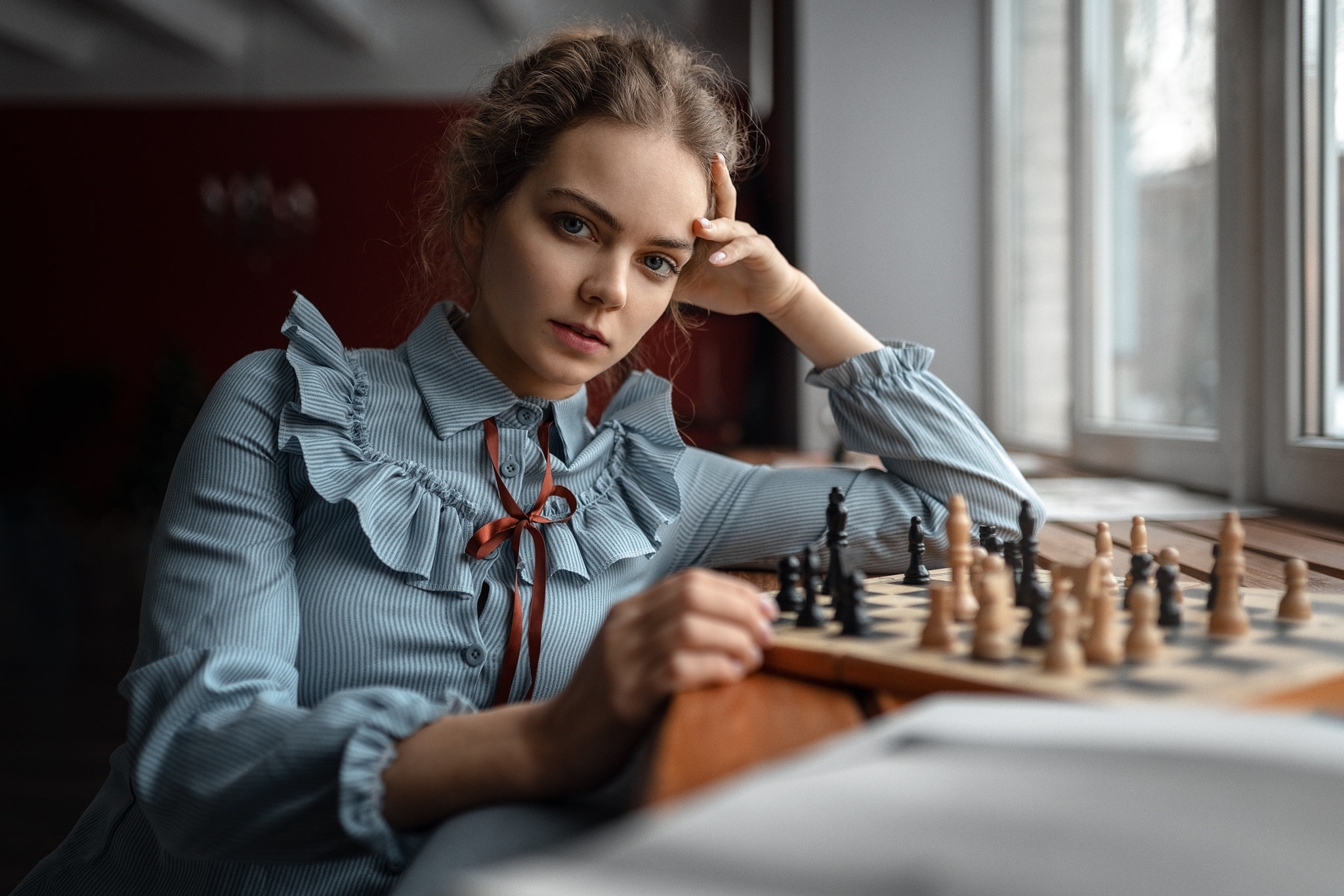 Aleksandr Kurennoi Women Brunette Looking At Viewer Blue Eyes Shirt Stripes Resting Head Chess Depth 2048x1366