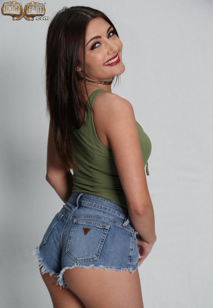 Women Hair Green Top Shorts Standing Jean Shorts Studio Brunette Red Lipstick Smiling Looking Over S 900x1298