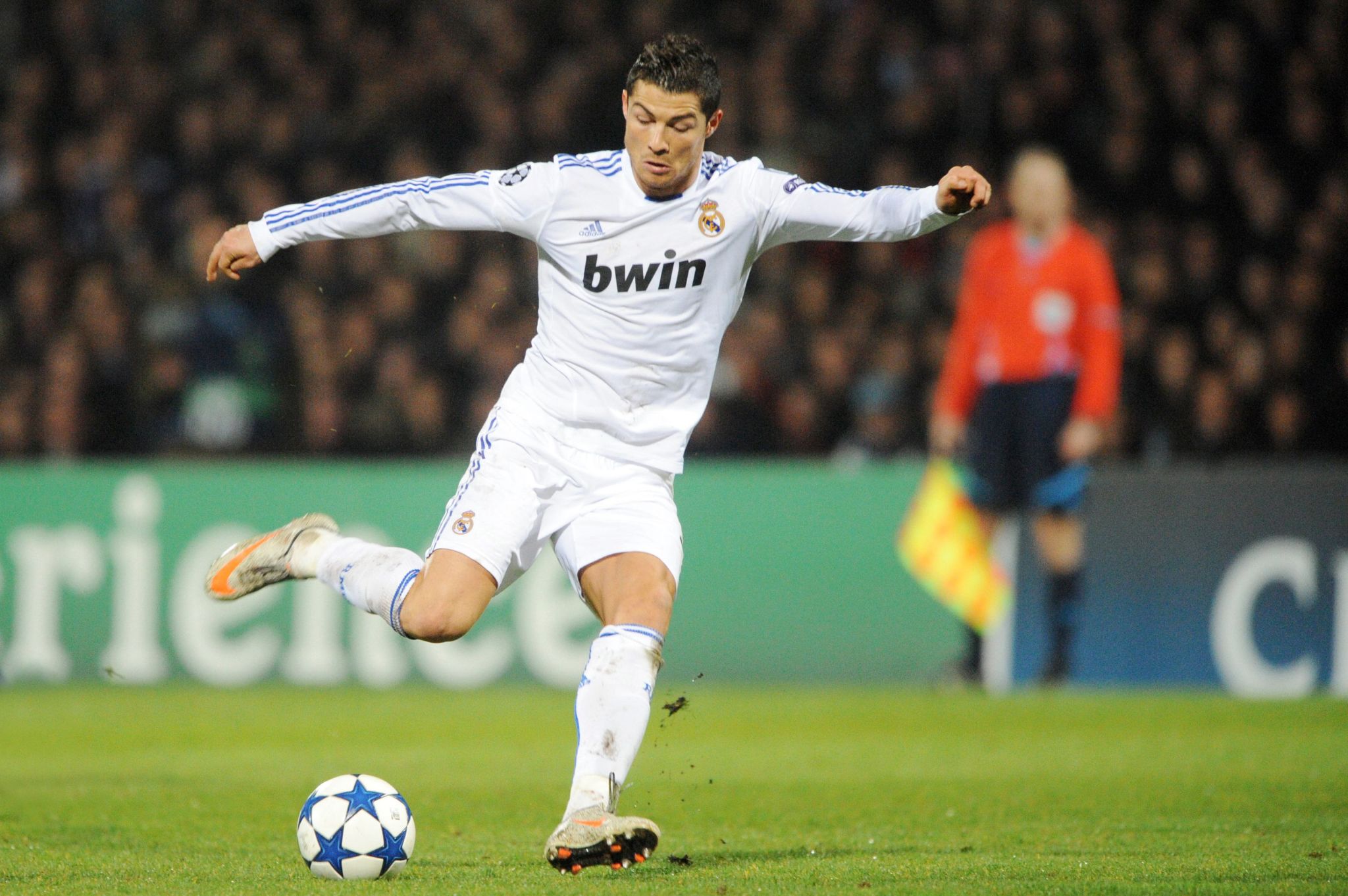 Sports Cristiano Ronaldo 2048x1362