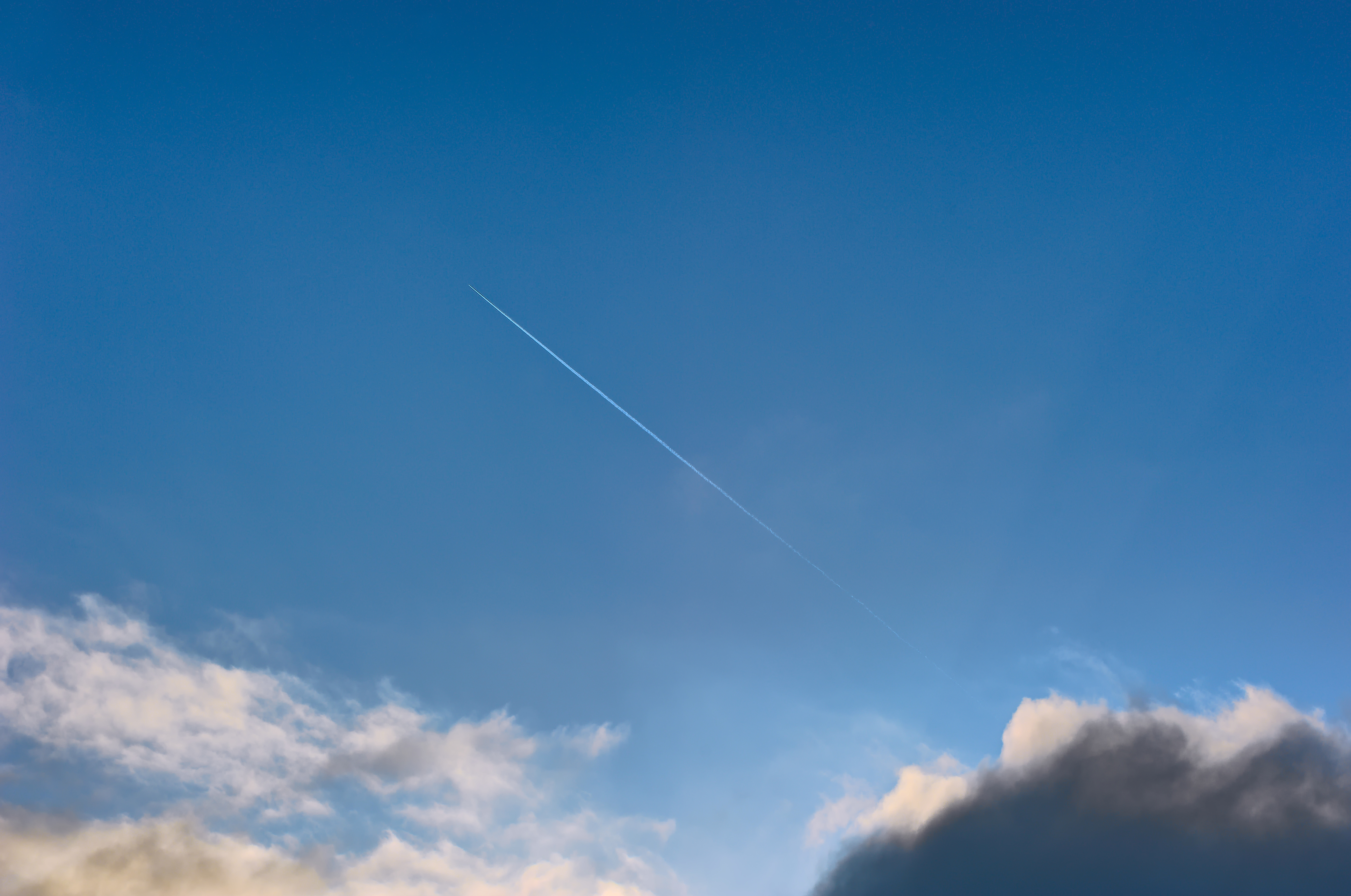 Blue Sky Clouds Airplane Contrails 4240x2812