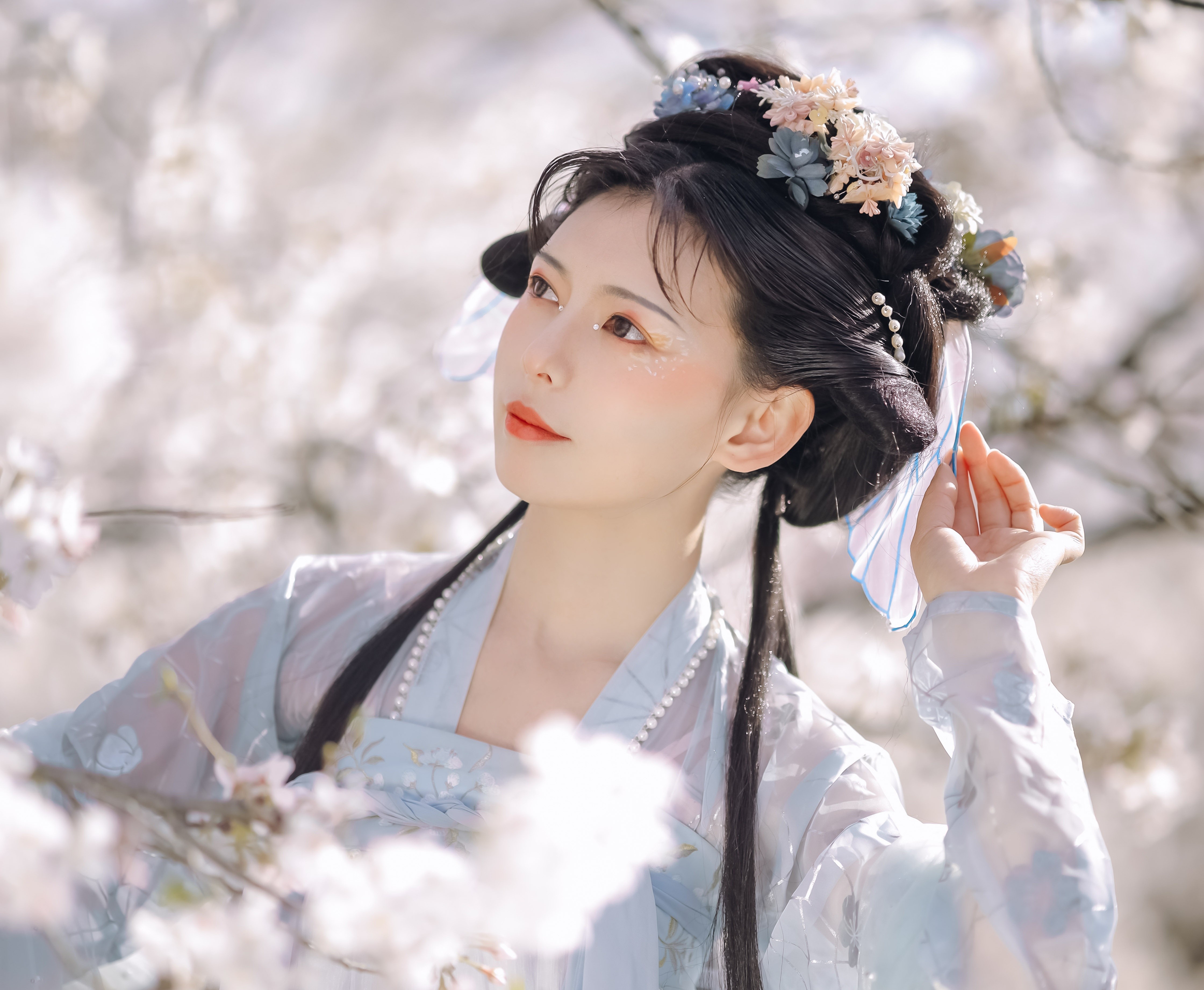 Archaic Wind Hanfu Women Outdoors Flower In Hair Asian 4480x3682