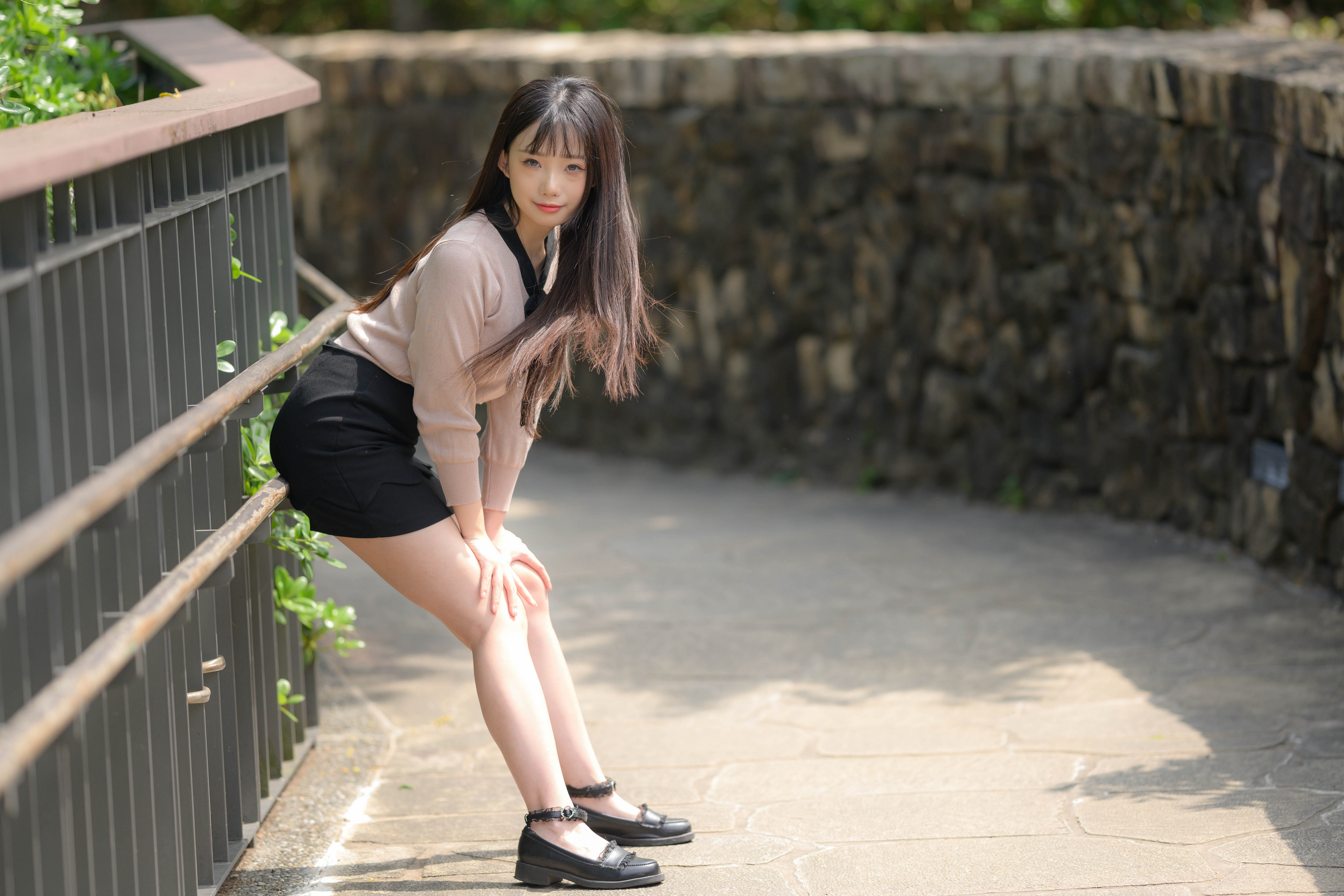 Asian Model Women Long Hair Dark Hair Ning Shioulin Leaning 3840x2560
