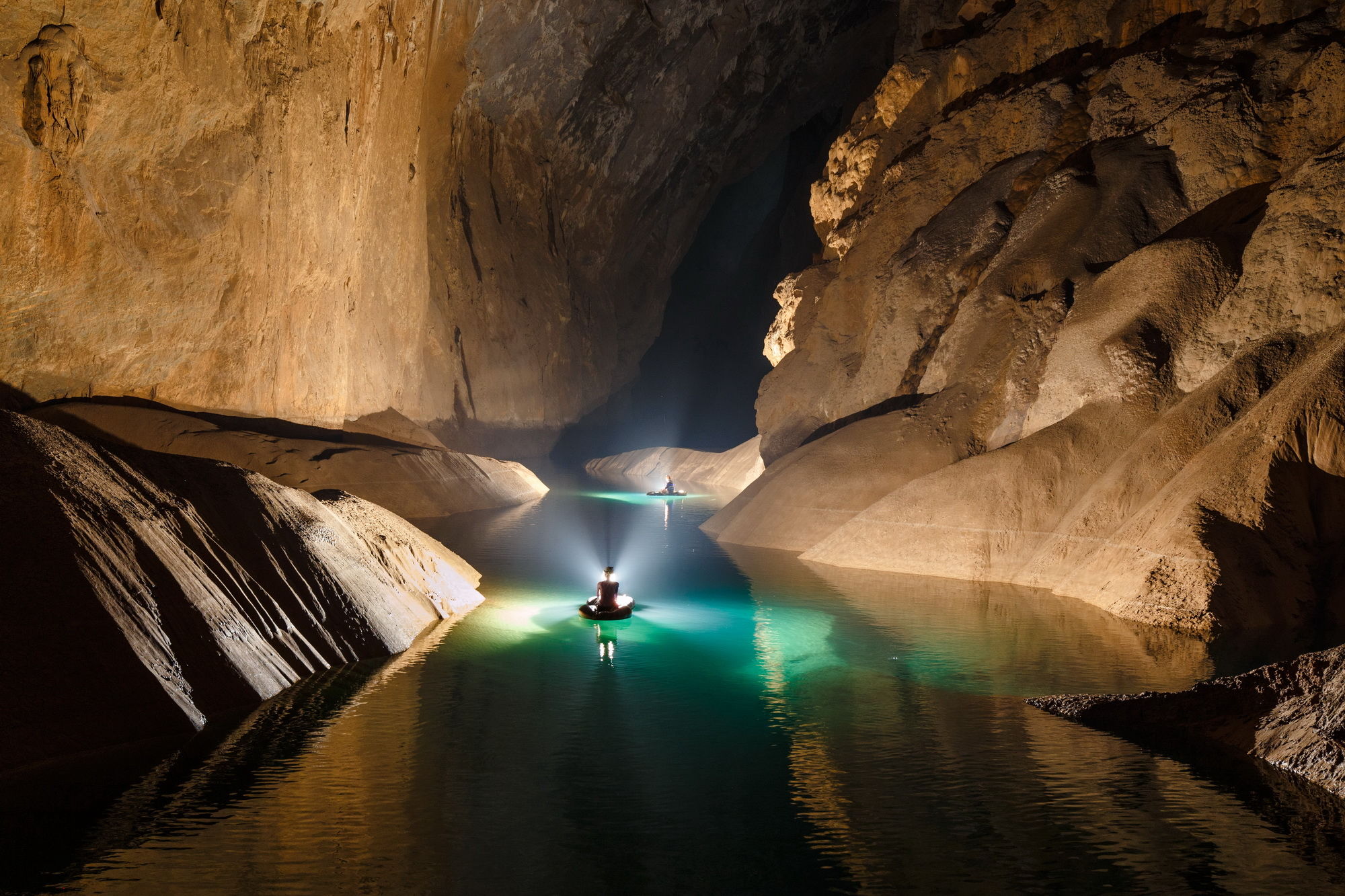 Nature Cave Rocks Hang Son Doong Asia Vietnam Water Boat River Lights 2000x1333