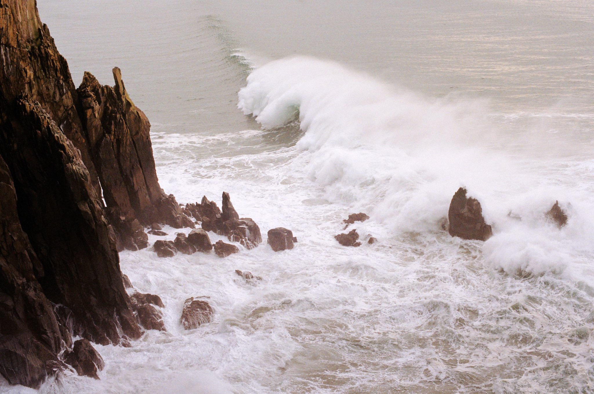 Nature Landscape Water Sea Waves Rocks 2048x1358