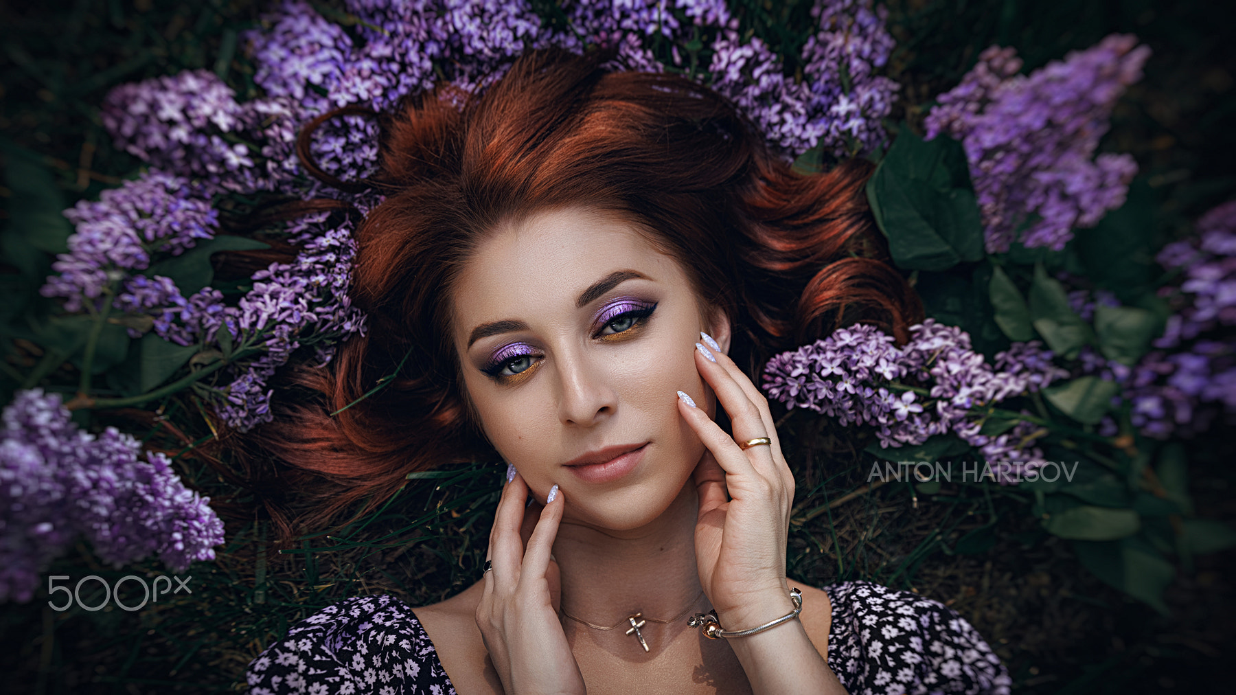 Anton Harisov Women Redhead Makeup Eyeshadow Glamour Jewelry Gold Flowers Lilac 1800x1012