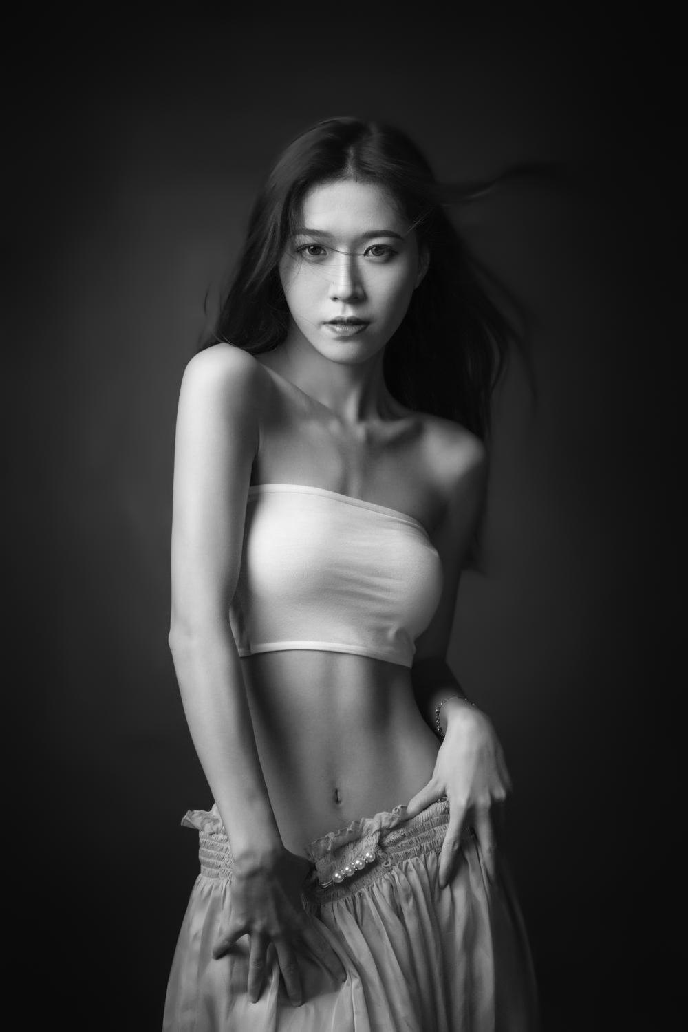 Lee Hu Women Asian Looking At Viewer Monochrome 1000x1500