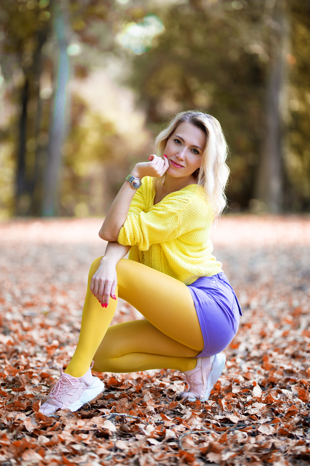 Aleksey Lozgachev Women Blonde Yellow Clothing Shorts Sneakers Fall Fallen Leaves Outdoors Model Leg 1280x1920