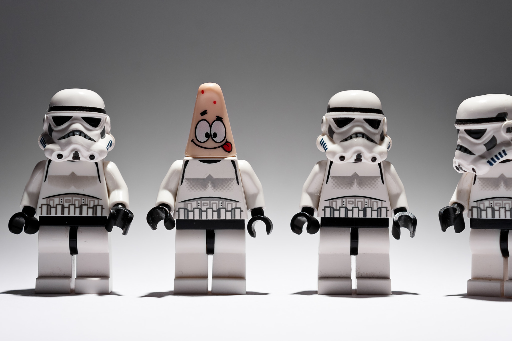 Star Wars LEGO Toys Humor Gray Background Imperial Stormtrooper Patrick Spongebob Squarepants 2048x1365
