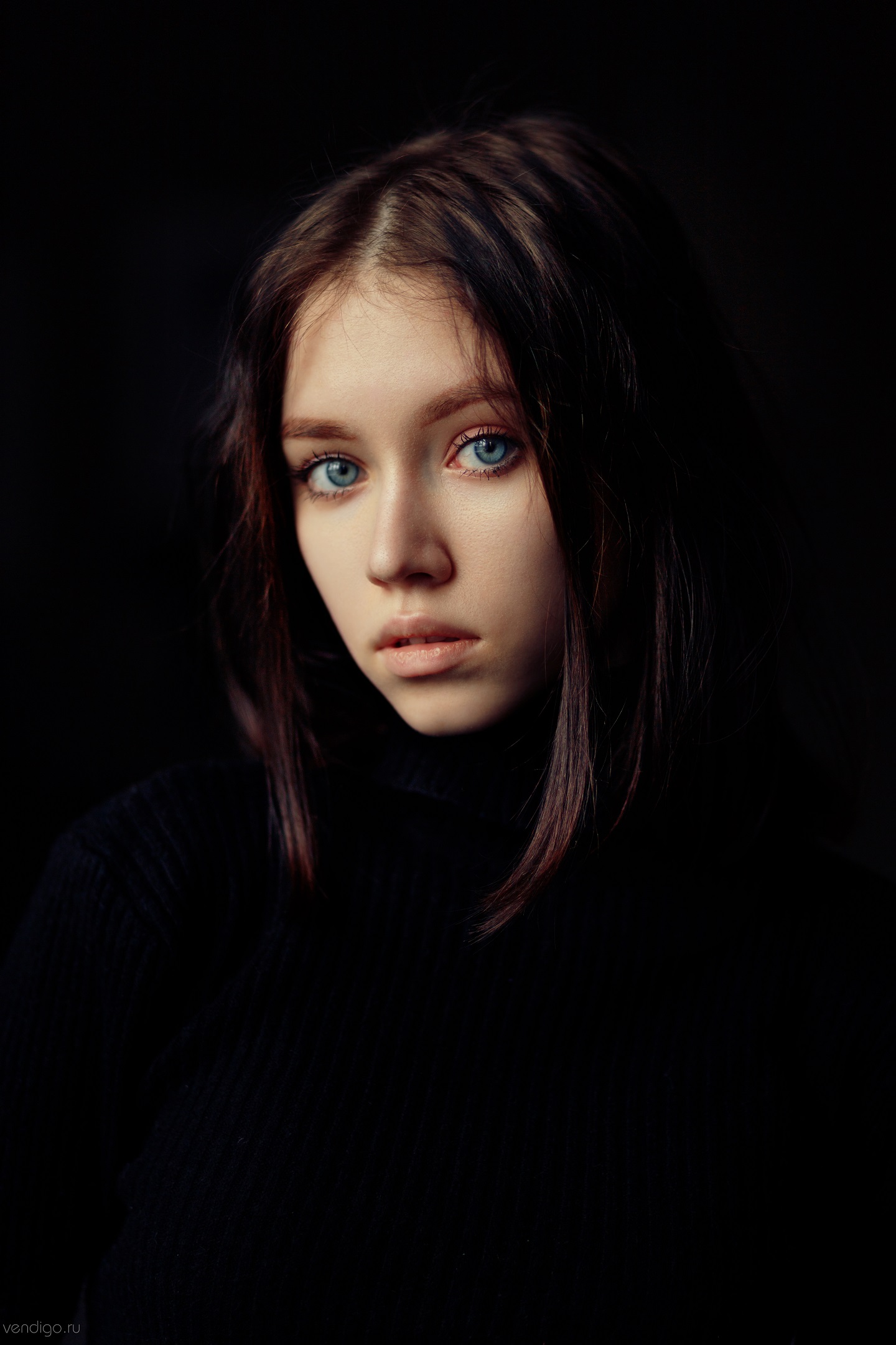 Evgeniy Bulatov Women Brunette Blue Eyes Looking At Viewer Portrait Black Background Portrait Displa 1440x2160