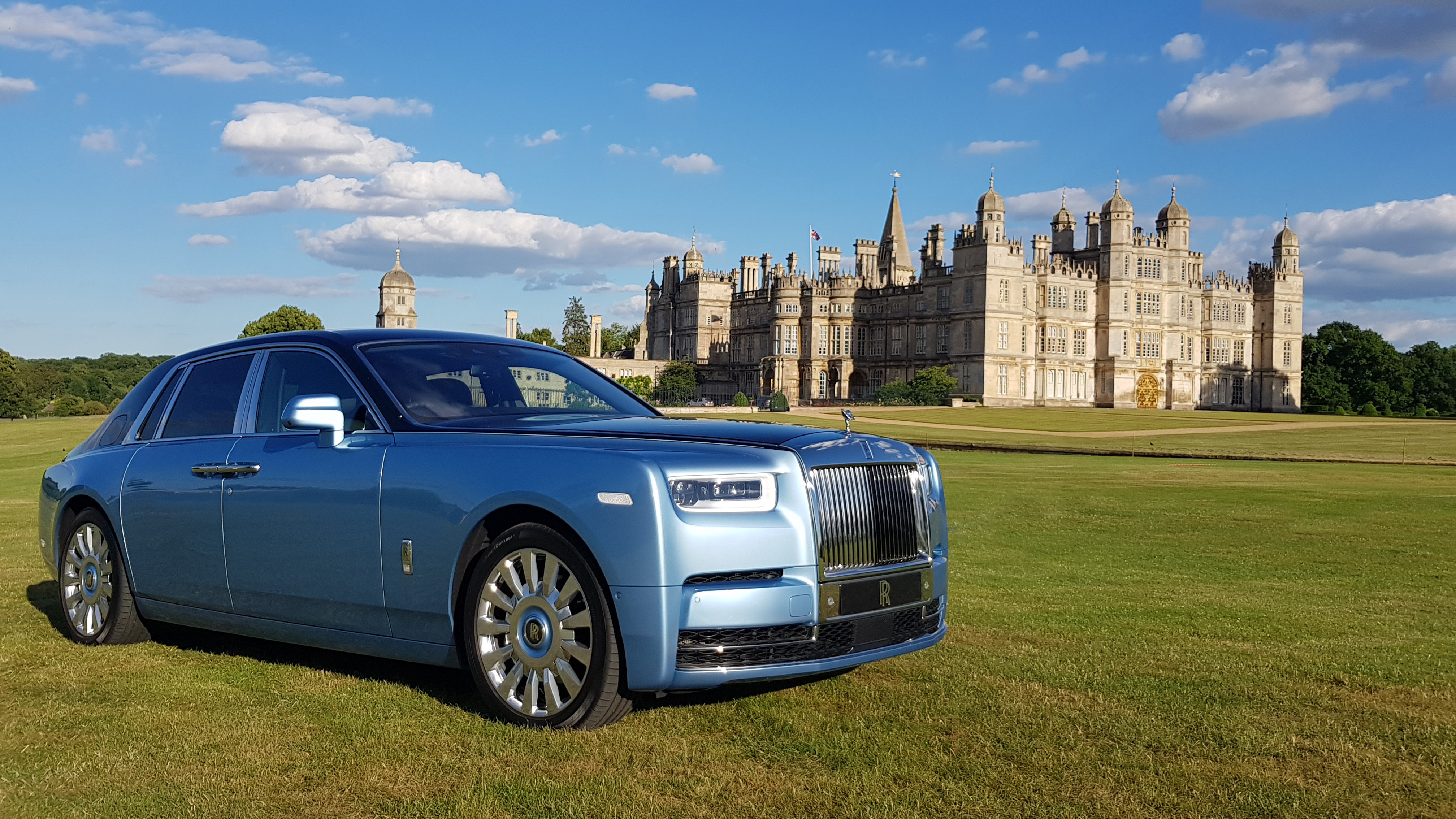 Car Rolls Royce Luxury Cars British Cars Frontal View Headlights Sky Clouds Grass Castle Trees 4032x2268
