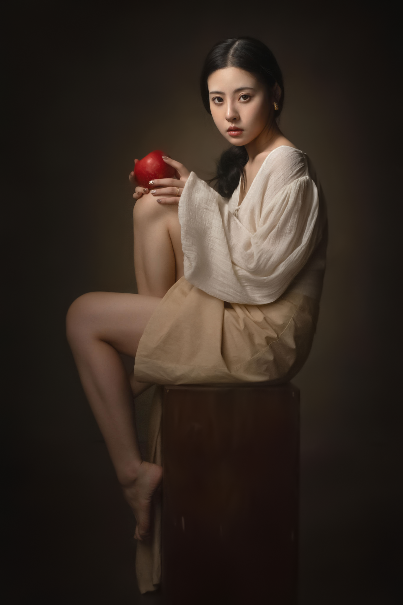 Lee Hu Women Asian Brunette Apples Barefoot Studio 1365x2048