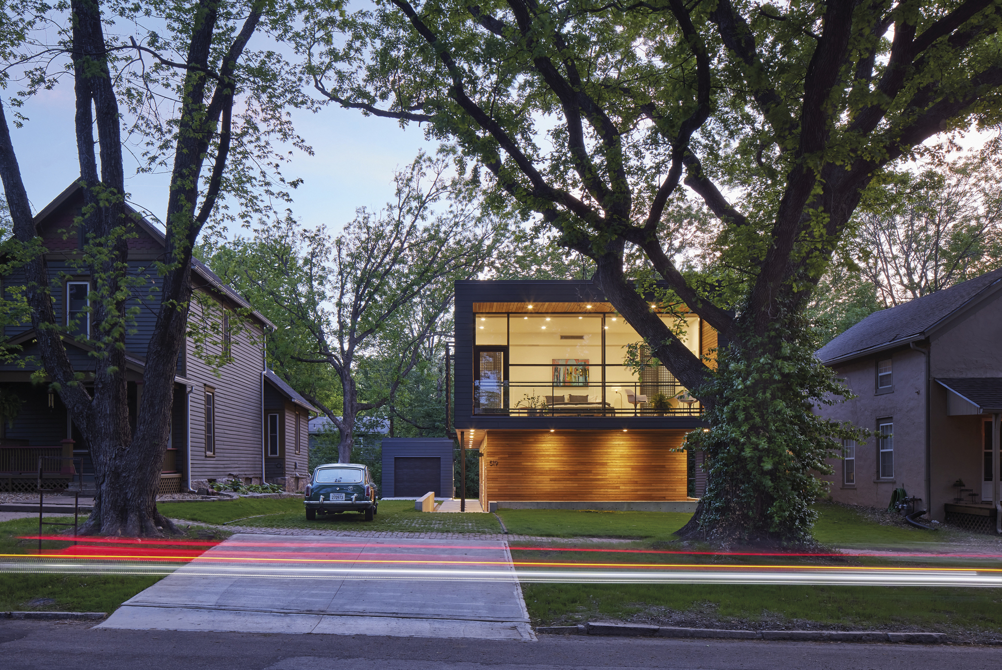 House Architecture Parking Lot Facade Street Trees 2000x1337
