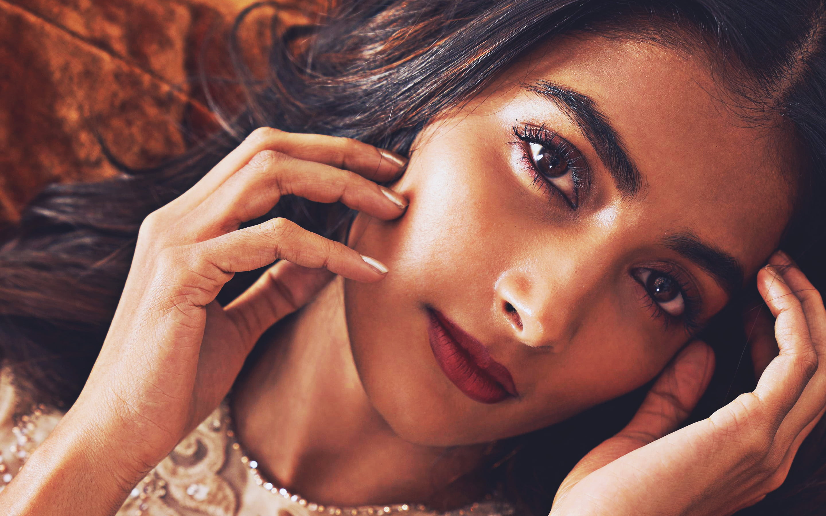 Celebrity Model Pooja Hegde Women Face Wallpaper - Resolution:2880x1800 -  ID:1368044 