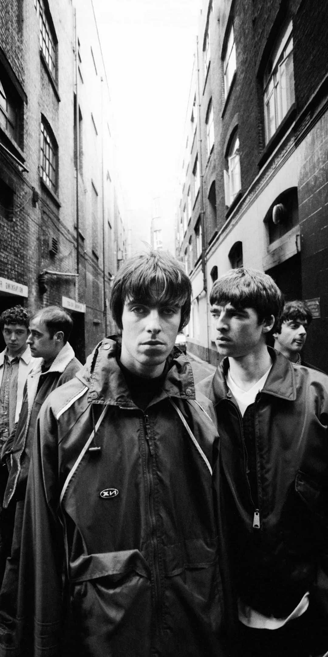 Monochrome Oasis Band Group Of Men Rock Bands Music England Manchester Building Noel Gallagher UK Li 1080x2160