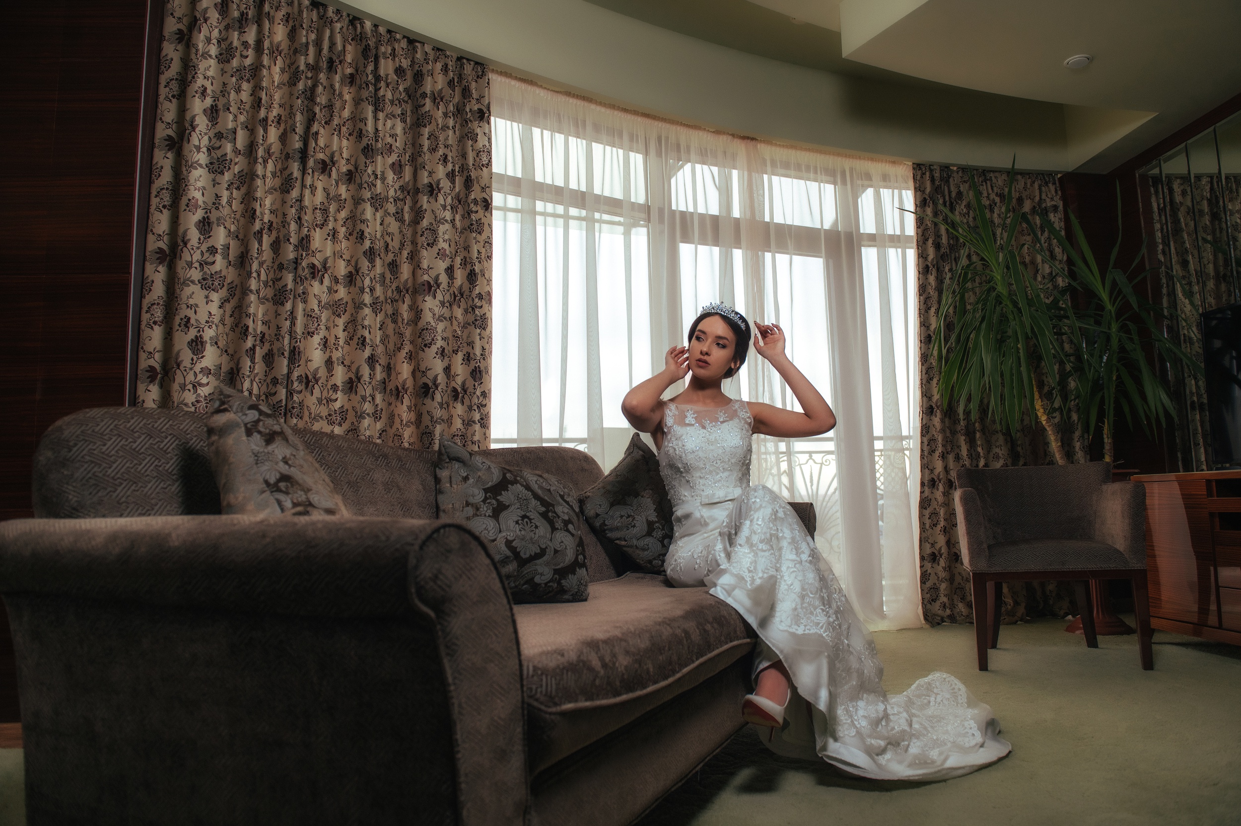 Wedding Dress White Dress Sofa 2500x1663