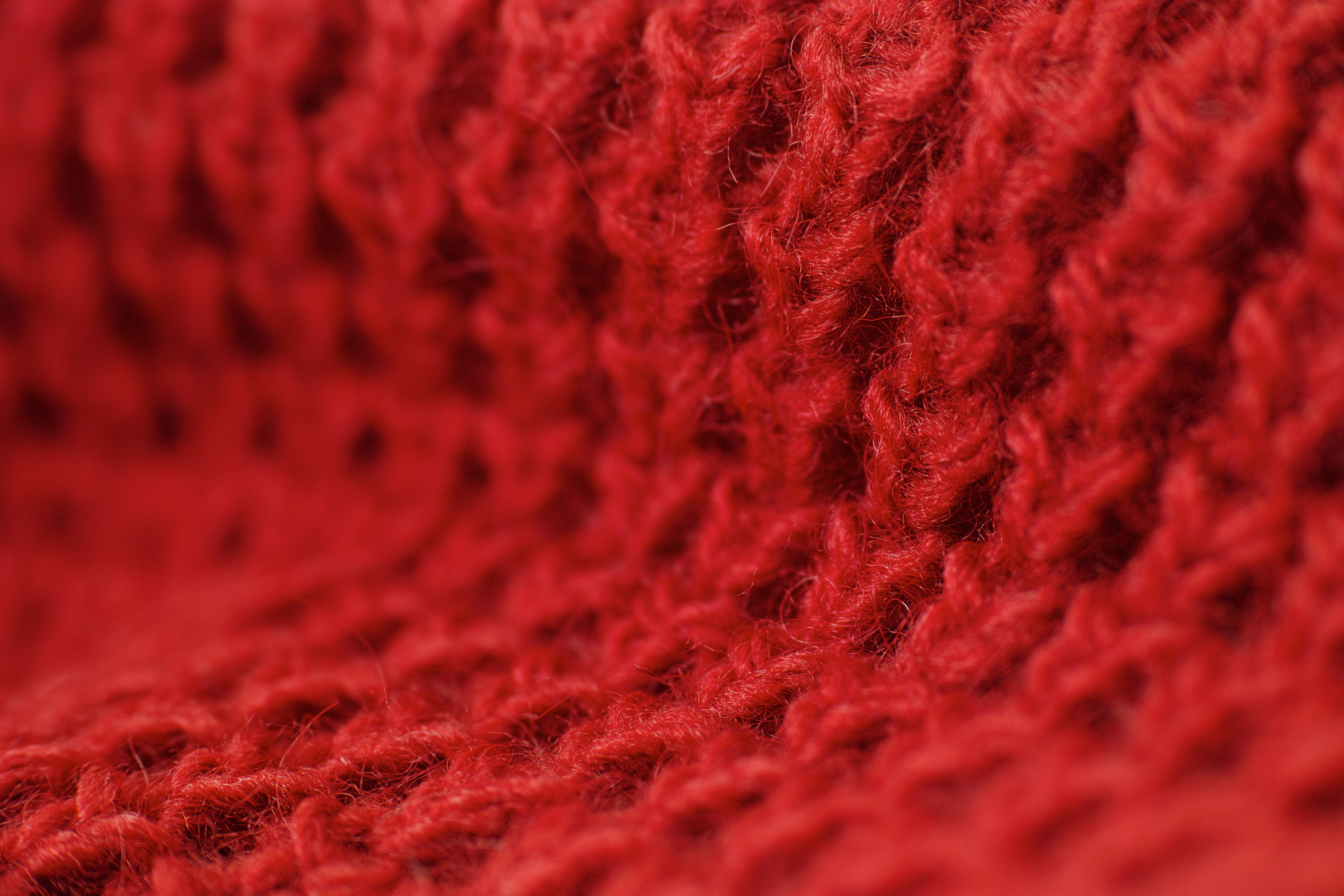 Red Knit Fabric Wool Closeup 7680x5120