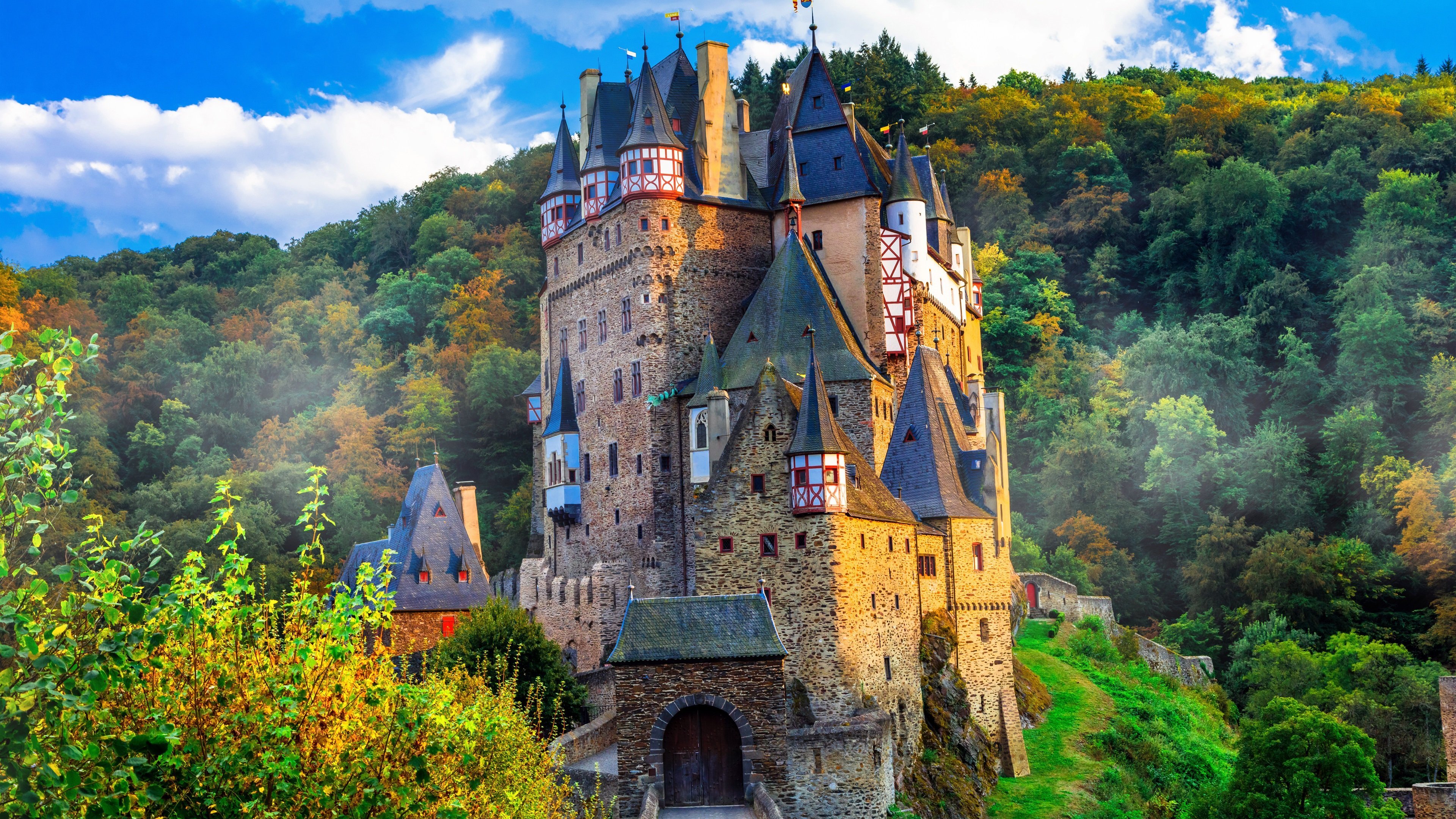 Castle Building Greenery Eltz Castle Architecture Trees 3840x2160