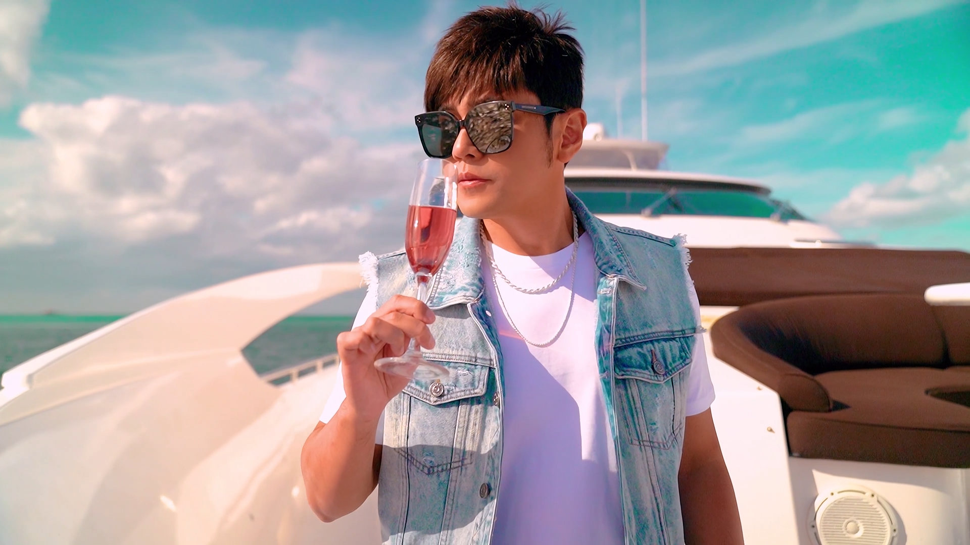 Jay Hong Hong Drink Sunglasses Boat Clouds Necklace 1920x1080