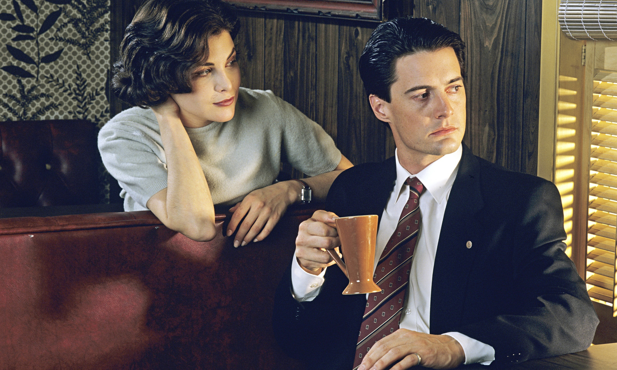 Twin Peaks David Lynch Dale Cooper TV Series TV Women Men Audrey Horne Kyle McLachlan 2560x1536