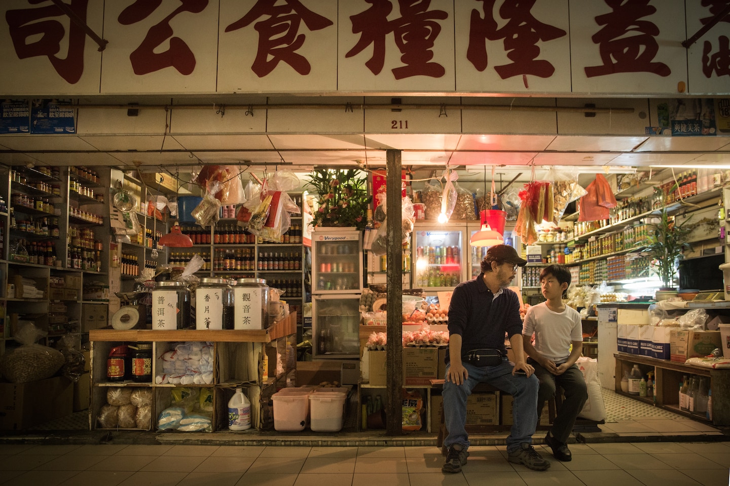 Ten Years Movies Men Asian Stores Hong Kong Sitting Film Stills Screen Shot Food 1440x960