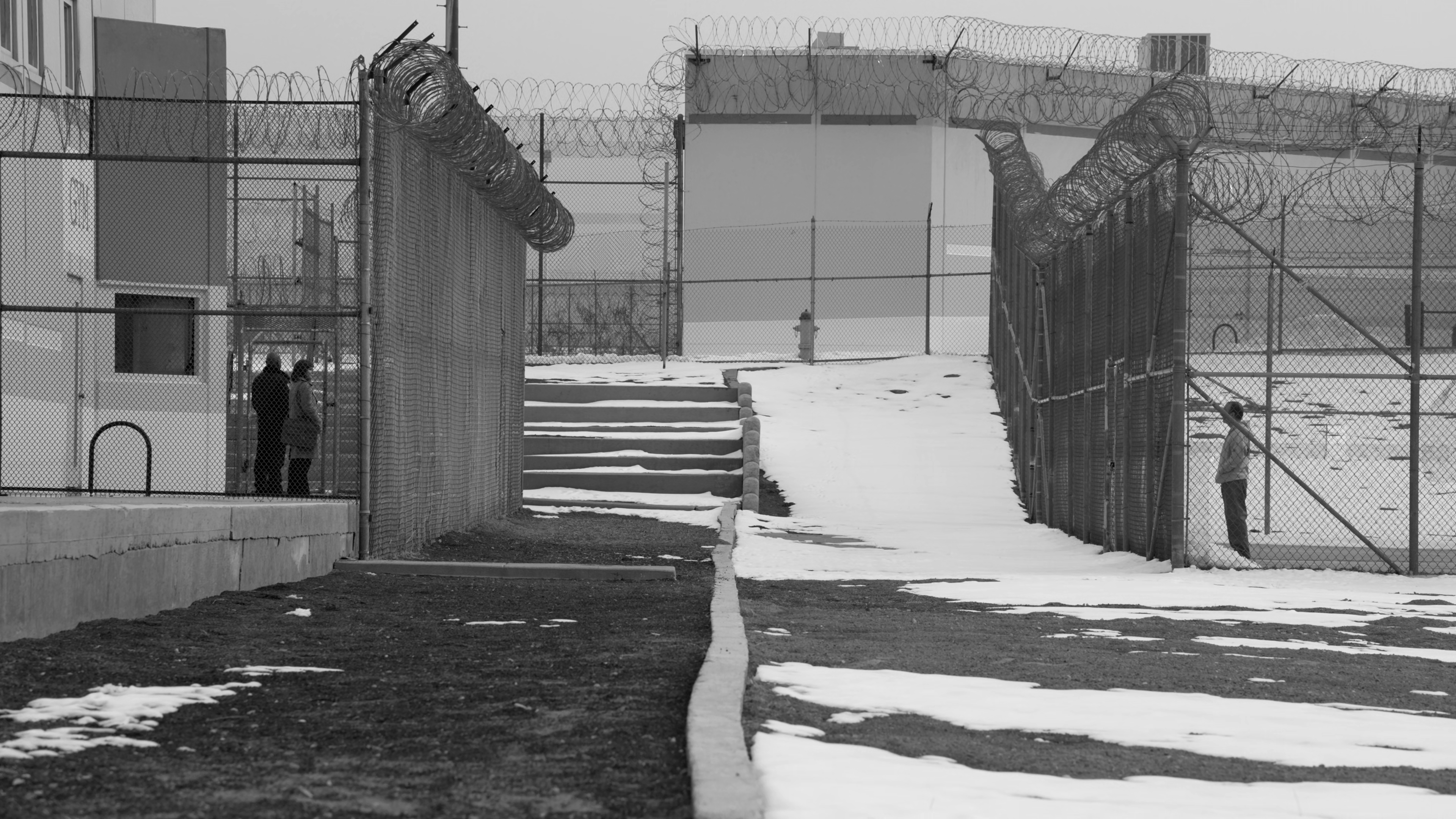 Saul Goodman Better Call Saul Jimmy McGill Kim Wexler Prison Prisoners Monochrome Dark Snow 3840x2160