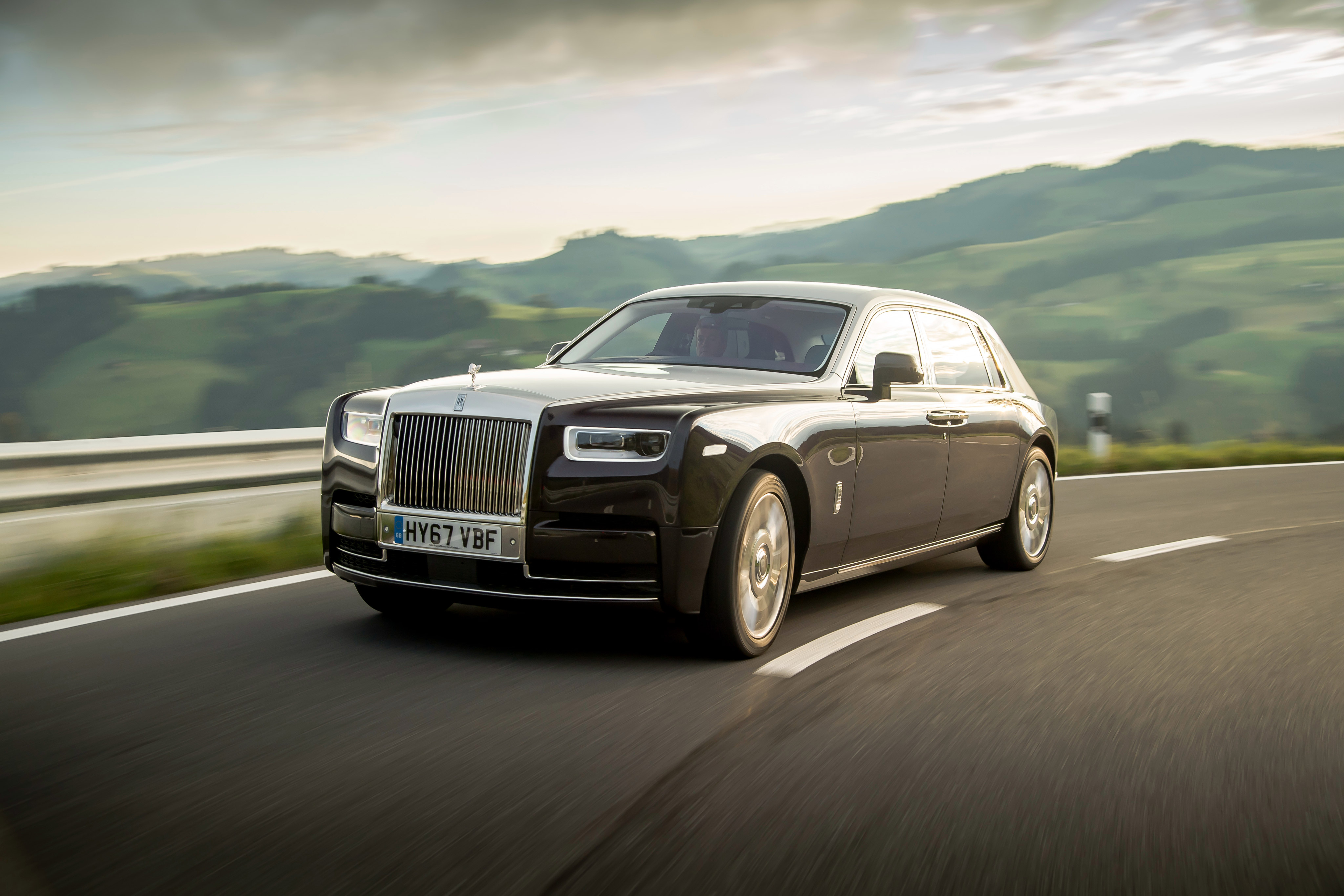 Car Rolls Royce Luxury Cars British Cars Frontal View Road Vehicle Clouds Sky Licence Plates Sunligh 4096x2731