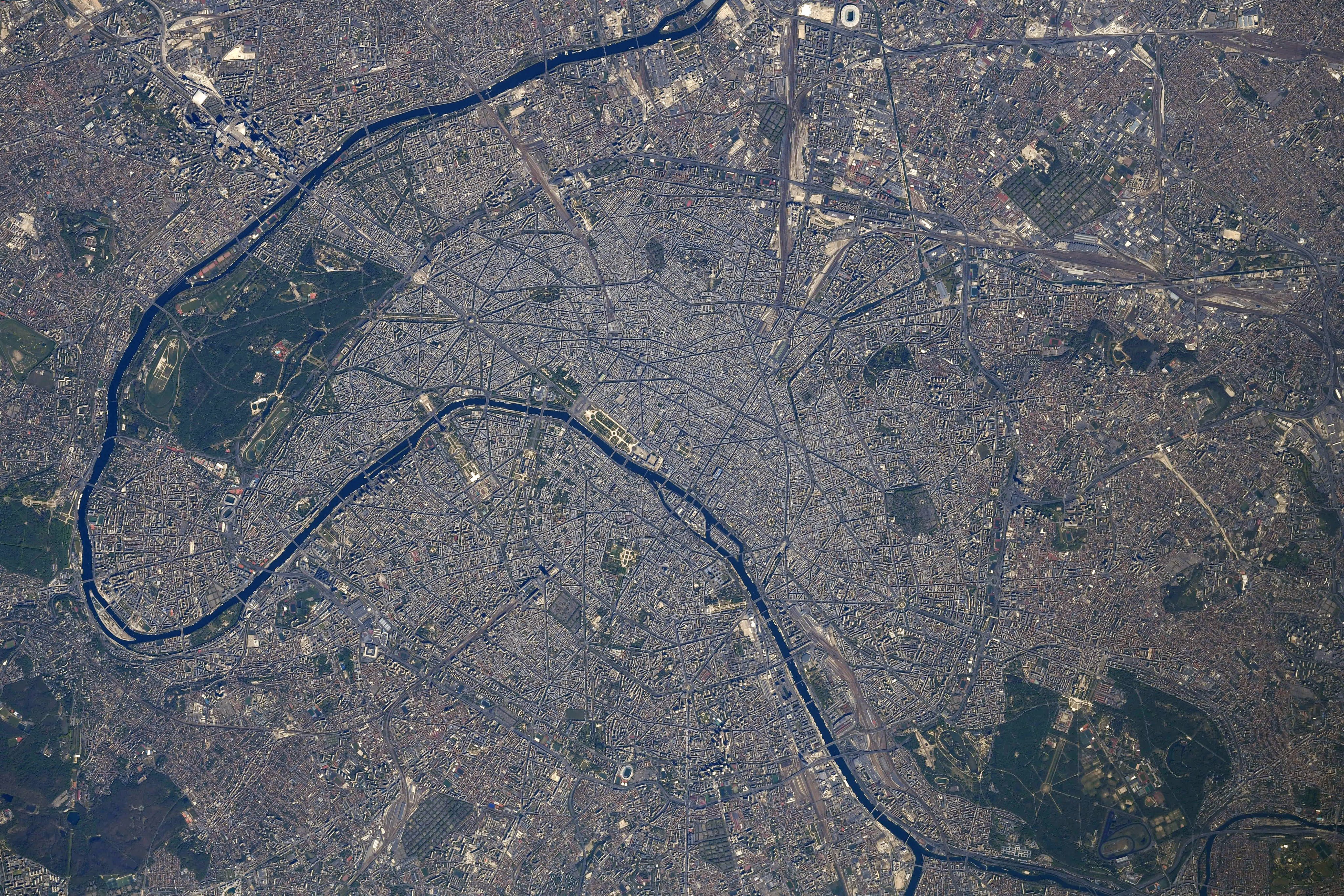 Paris Satellite Photo France Urban City Cityscape Satellite Imagery Top View Aerial View 4096x2731