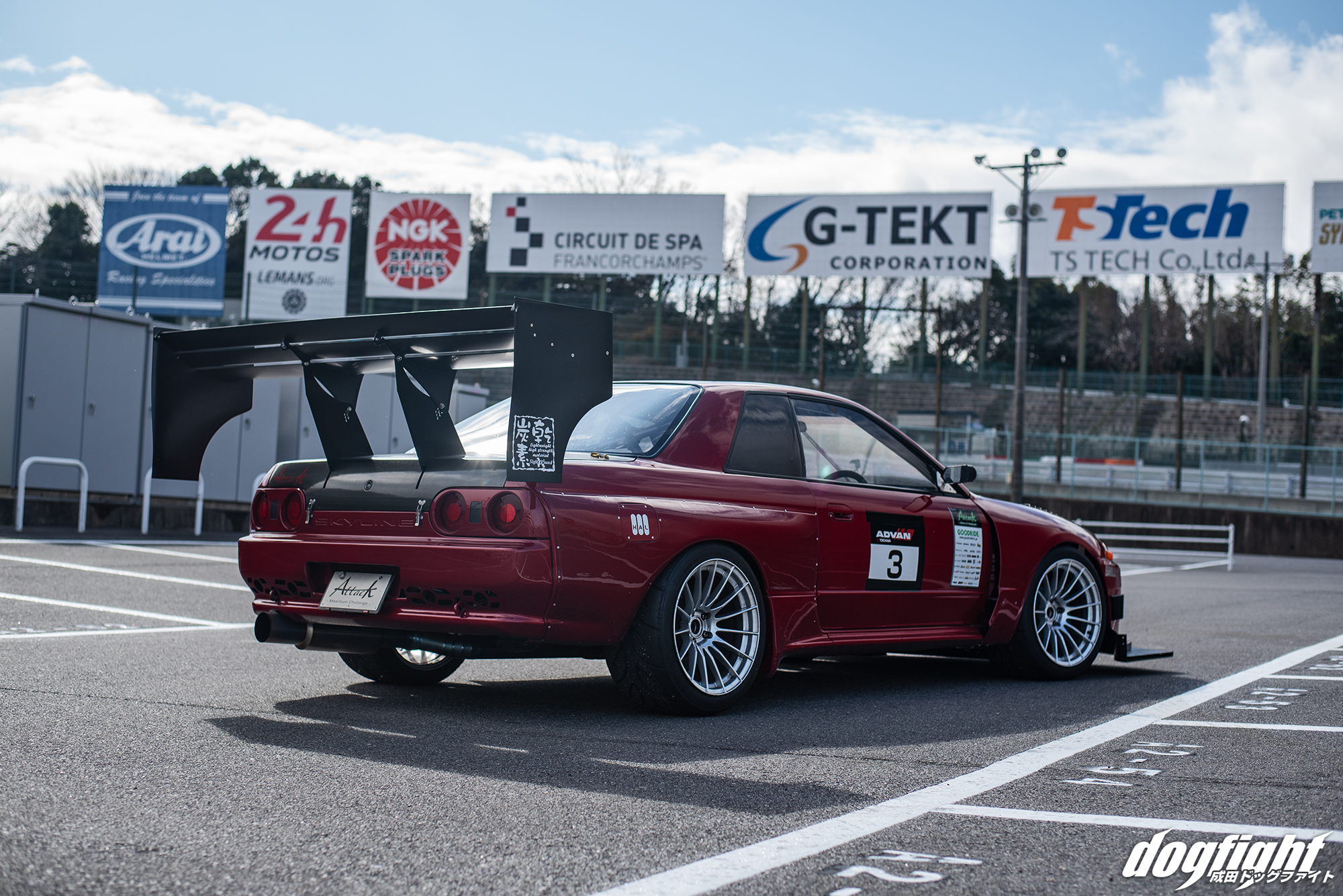 Nissan Skyline R32 Race Cars Race Tracks Japanese Cars Japan Red Cars Sports Car Bodykit Circuit Suz 2000x1335