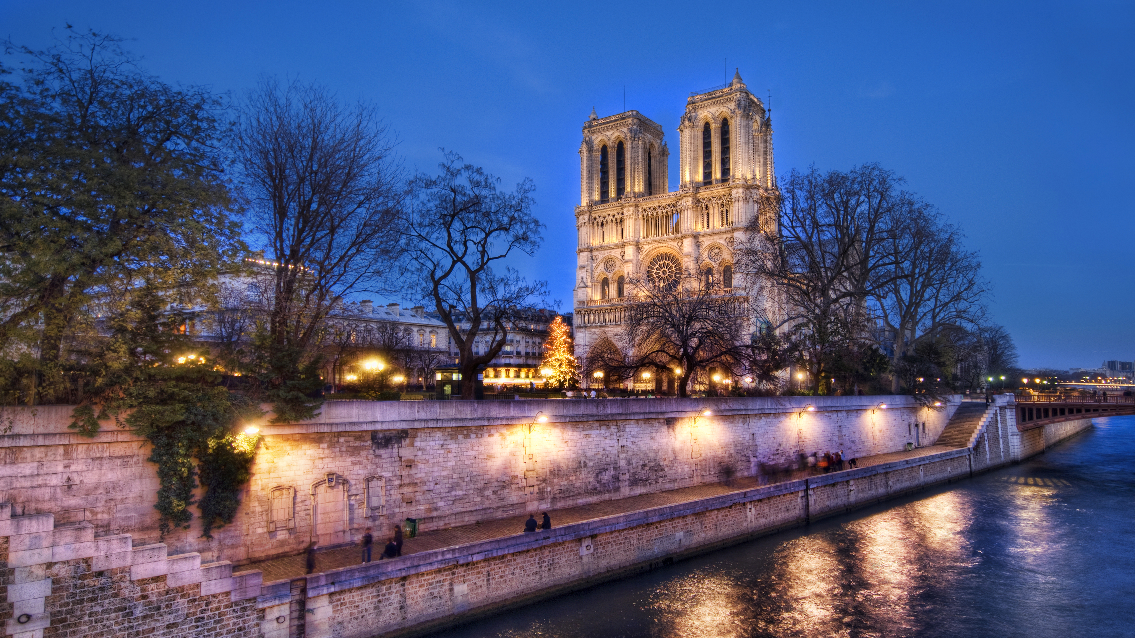 Trey Ratcliff Photography 4K France Building Water Trees Lights City Lights Sky Notre Dame Paris 3840x2160