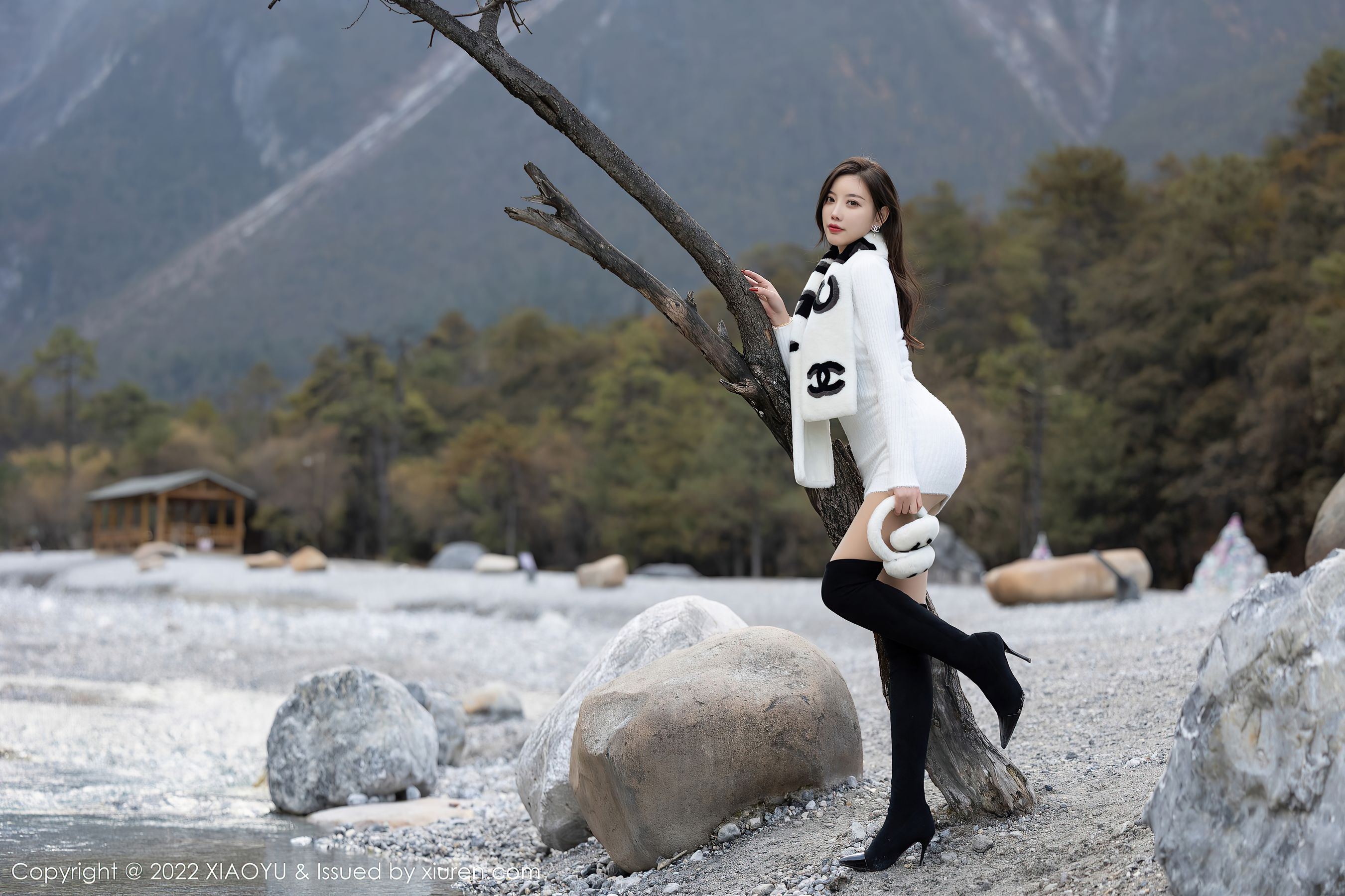 Model Asian High Heeled Boots Women 2700x1800