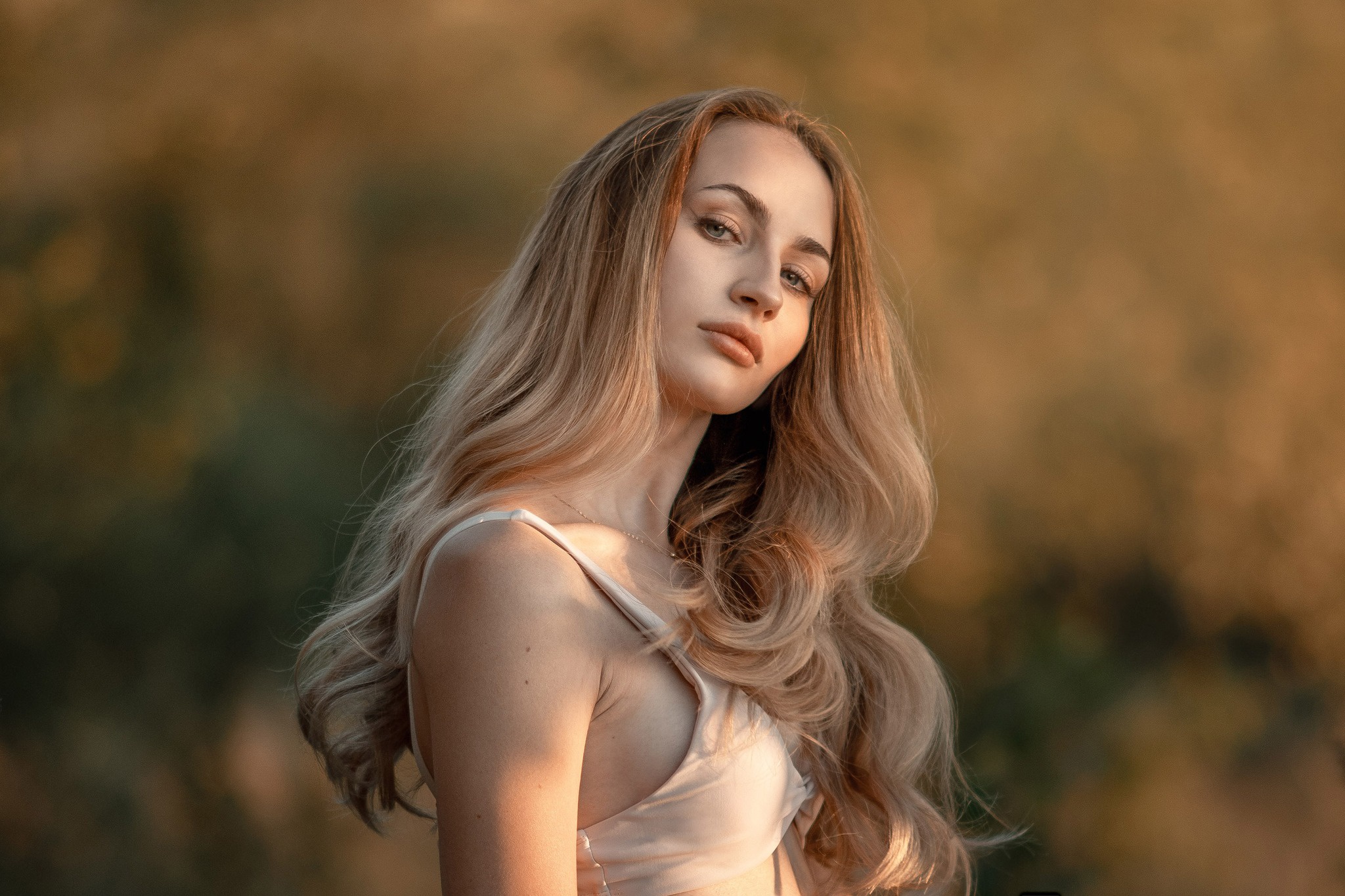 Jiri Tulach Model Women Blonde Head Tilt 2048x1365