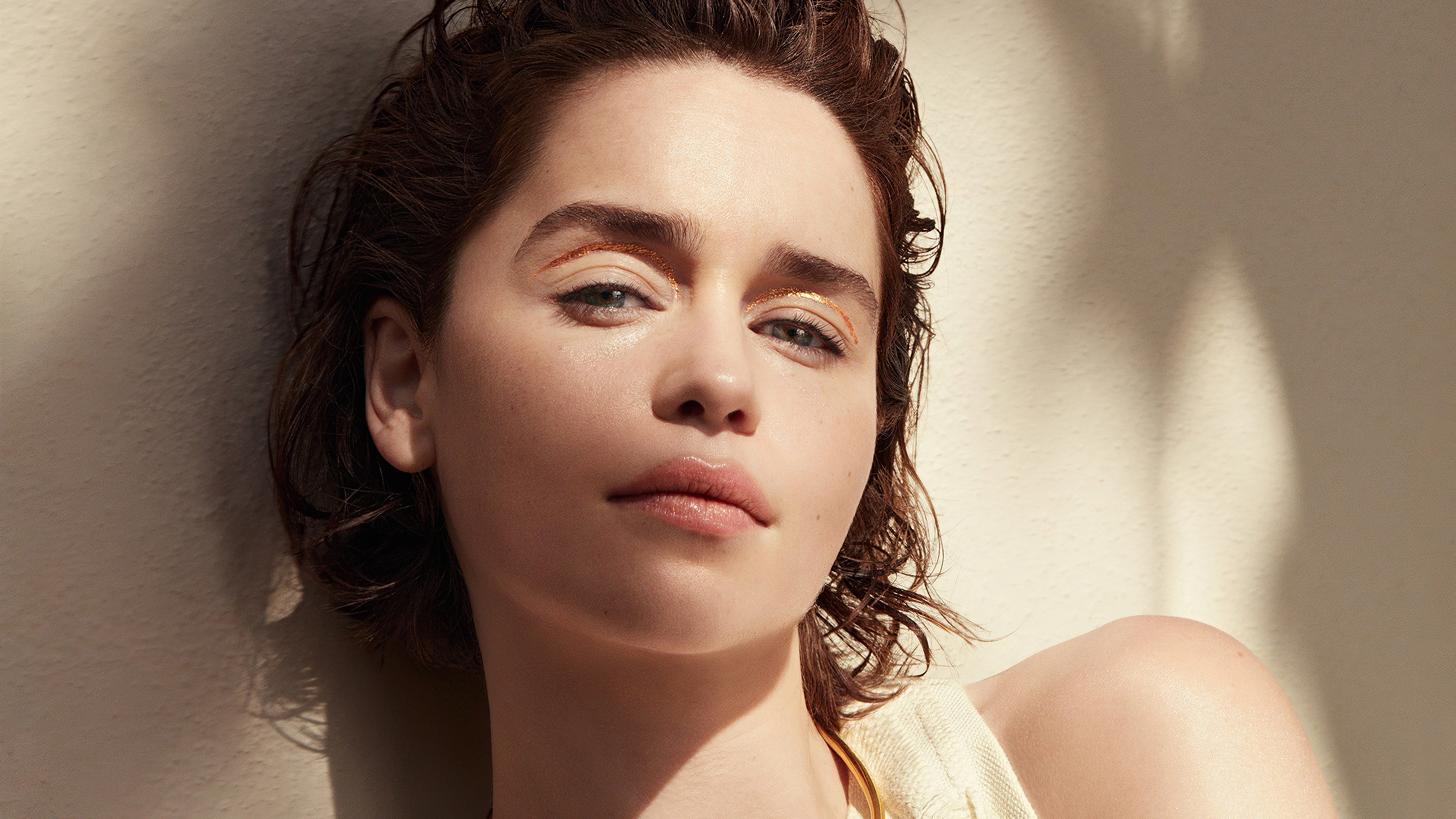 Emilia Clarke Actress Brunette Green Eyes Pink Lipstick Wall 3840x2160
