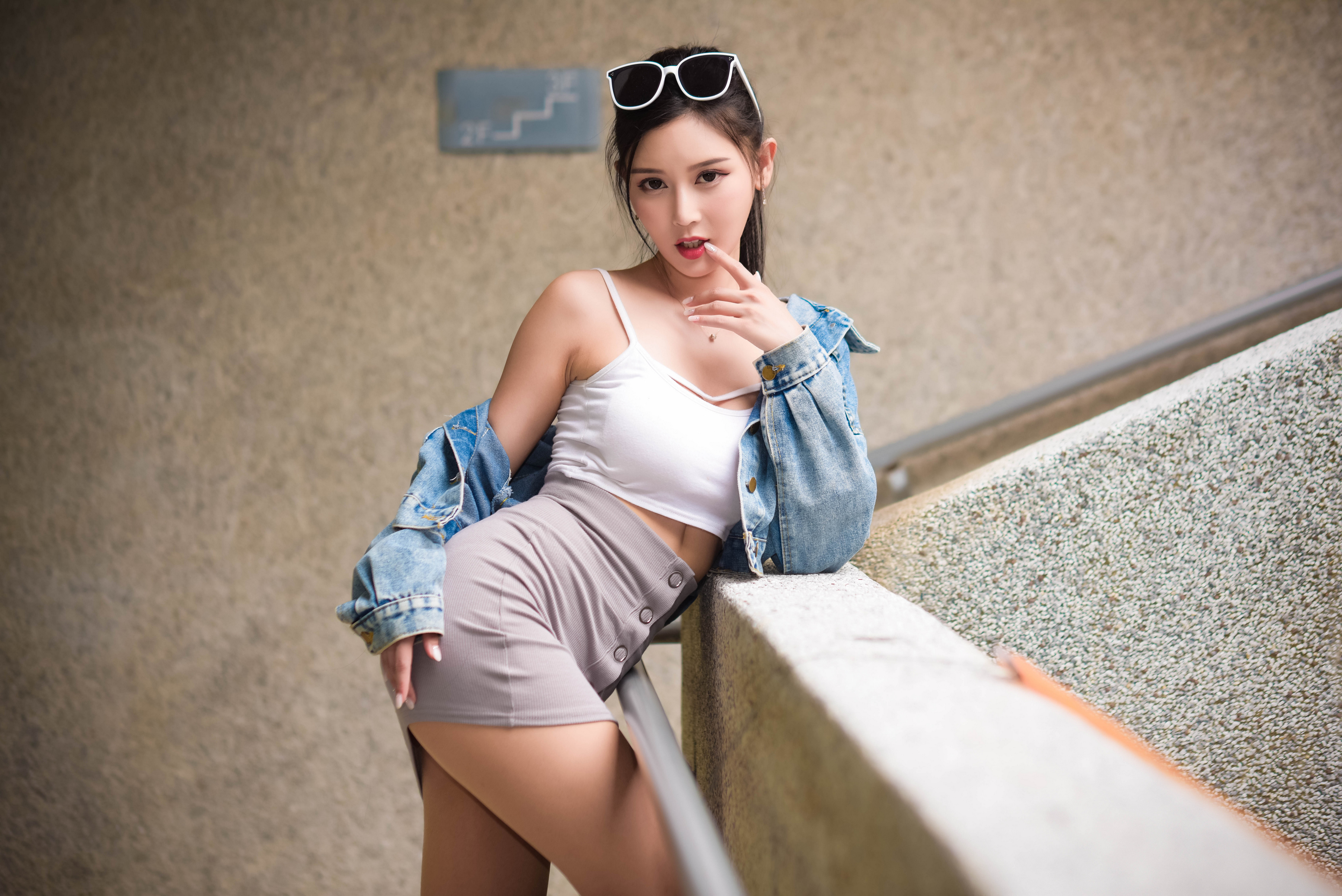 Asian Model Women Long Hair Dark Hair Sunglasses Ponytail Jeans Jacket White Tops Grey Skirt Leaning 3840x2563