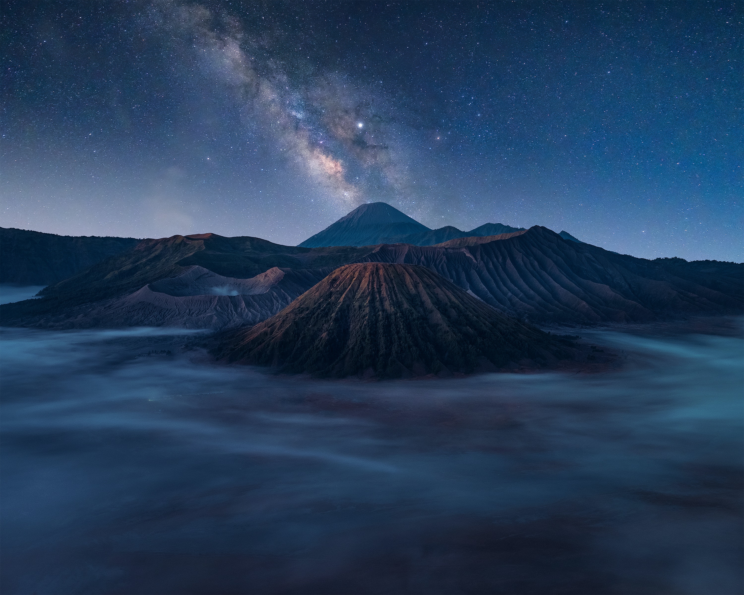 Nightscape Landscape Volcano Photography Nature Mountains Stars Mount Bromo Indonesia Mist 3000x2400