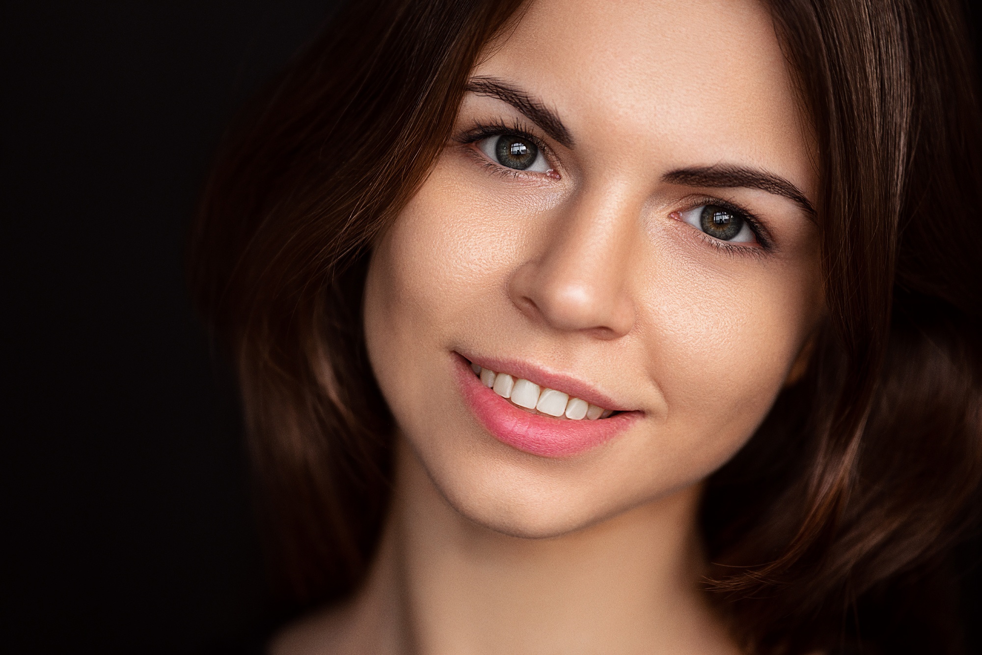 Andrey Zhukov Women Brunette Head Tilt Smiling Portrait Dark Background Face 2000x1333