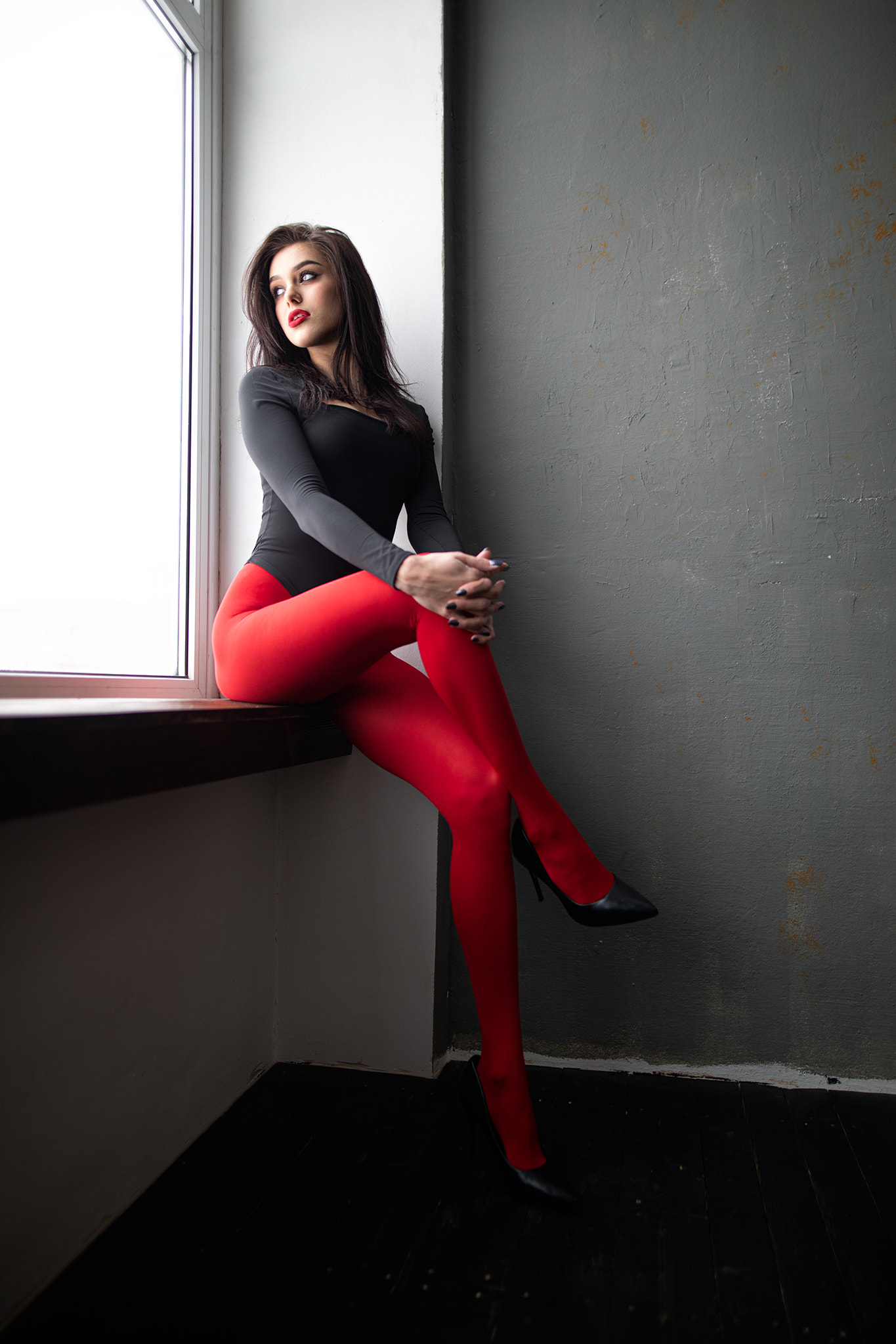 Dmitry Shulgin Women Brunette Red Legs Crossed Black Window Holding Knees Kristina Romanova Red Lips 1365x2048