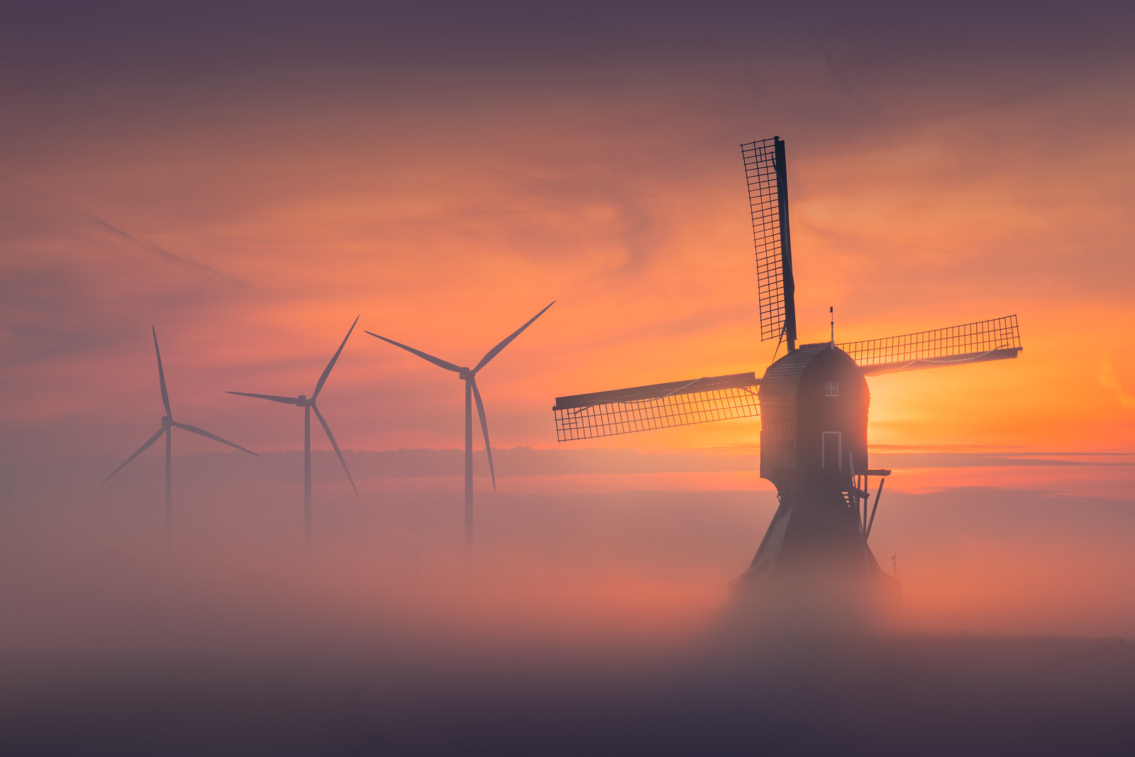 Windmill Mist Sunset Sunset Glow 1600x1067