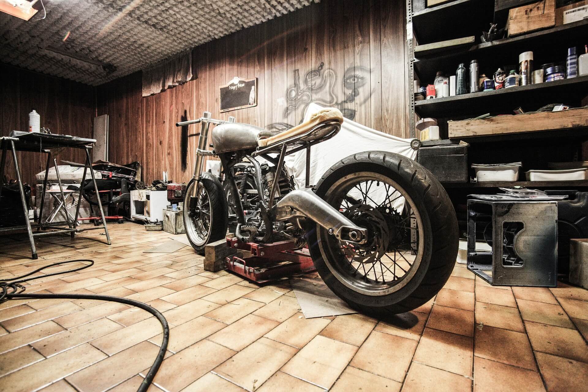 Motorcycle Vintage Restoration 1920x1280