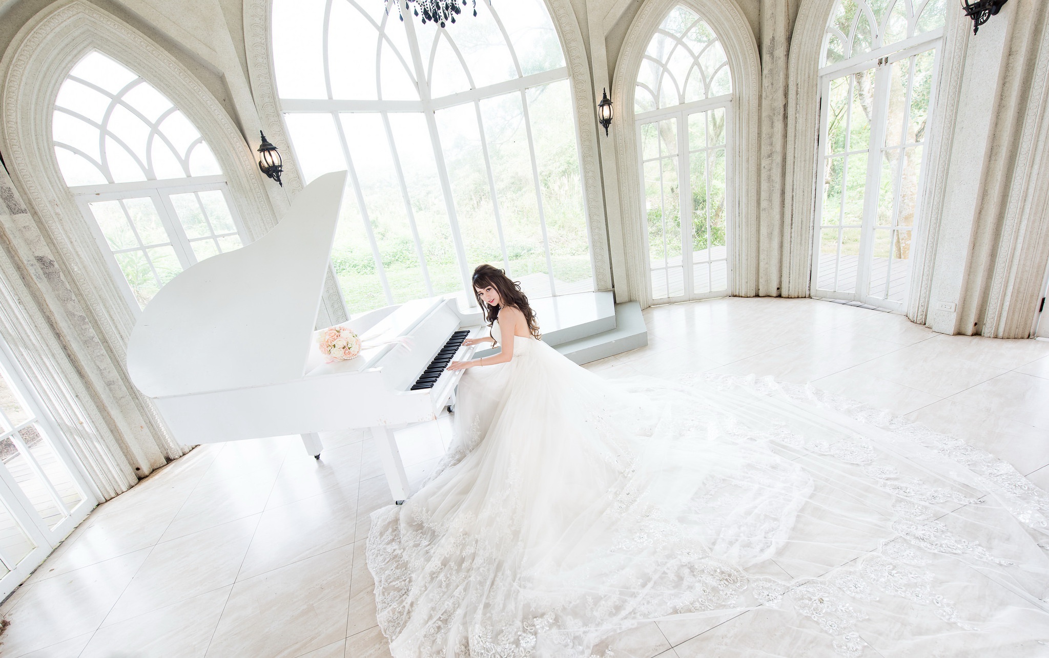 Asian Wedding Dress White Dress Piano Instrument 2047x1285
