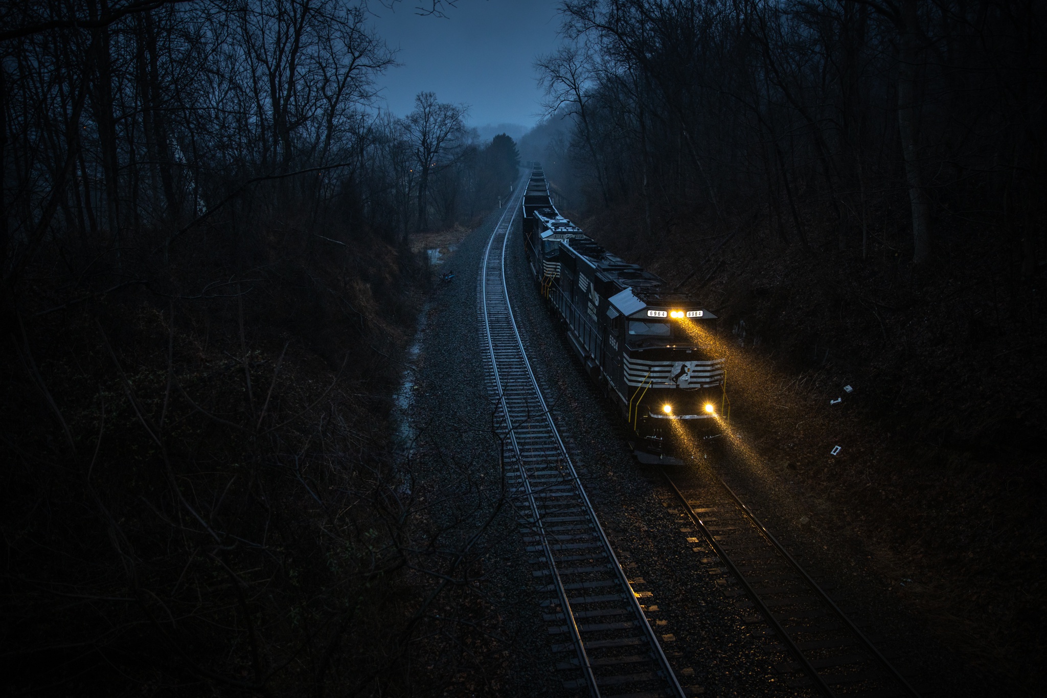 Night Railroad 2048x1365