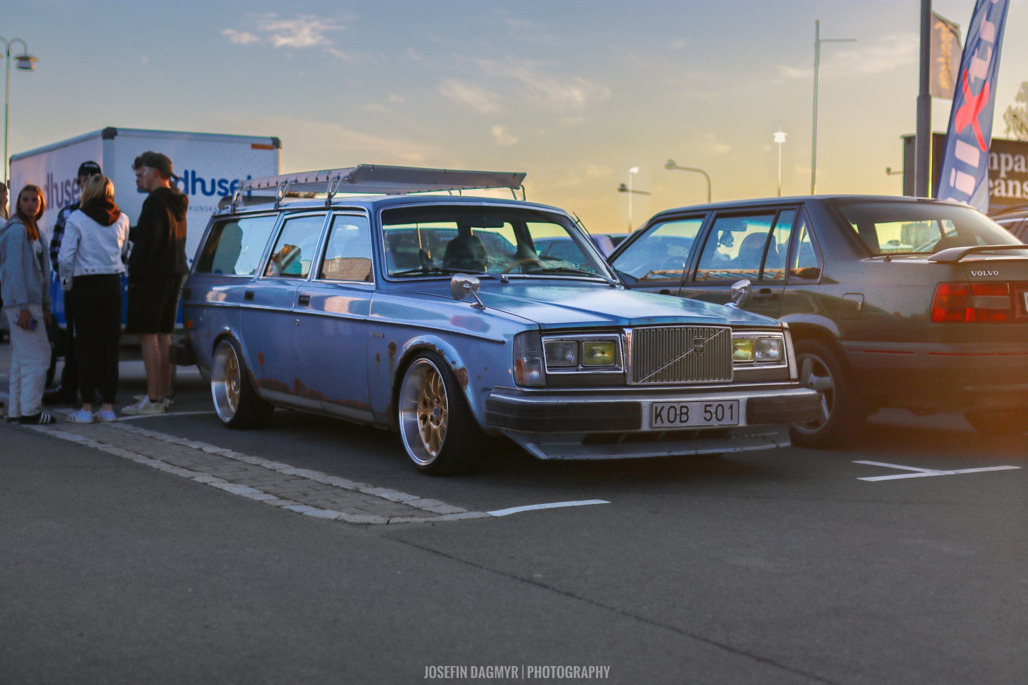 Josefin Dagmyr Volvo Volvo 240 Blue Cars Car Meets People Sweden Jonkoping 2048x1365