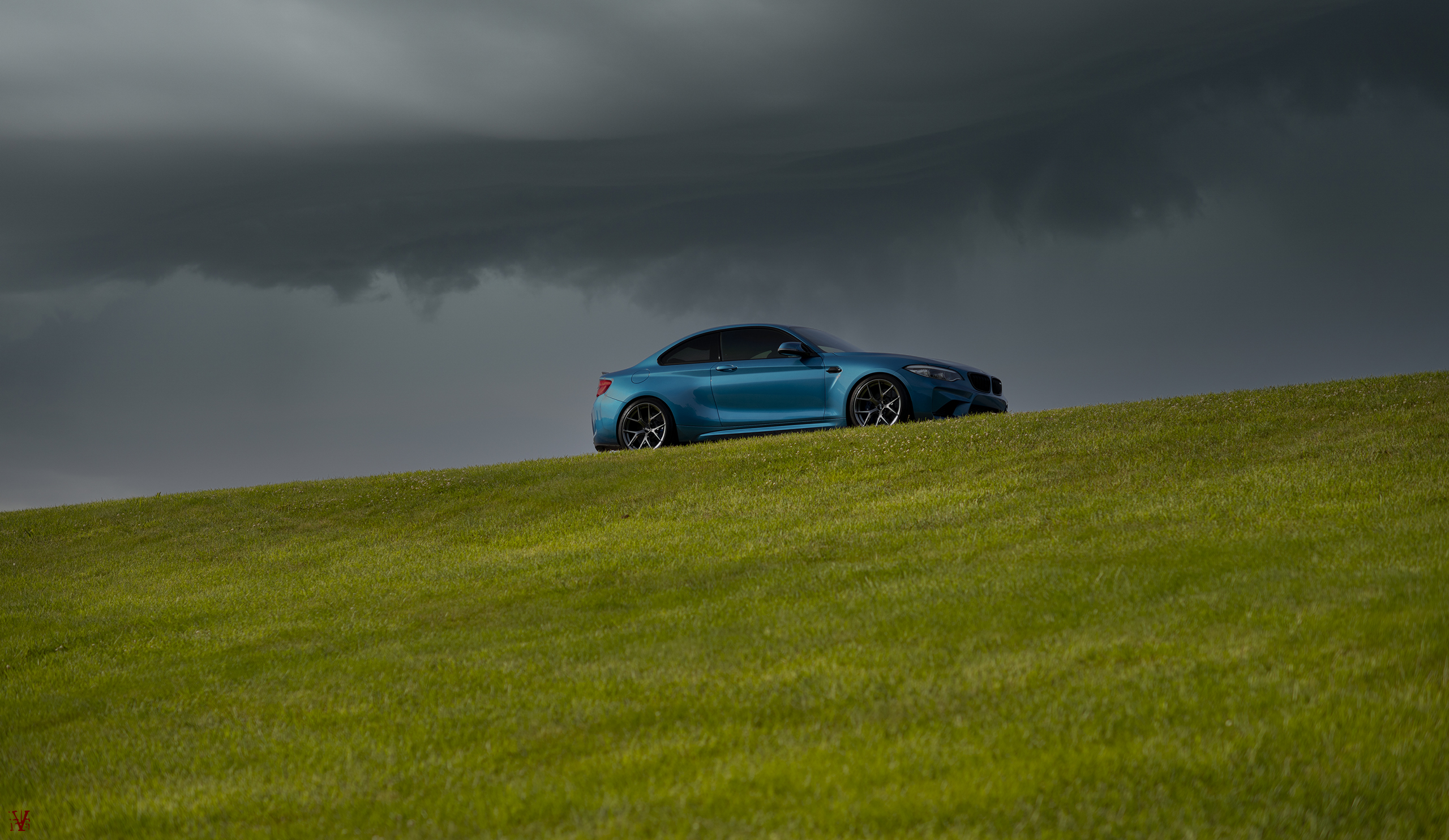 Car BMW M Power Grass Clouds 2560x1485
