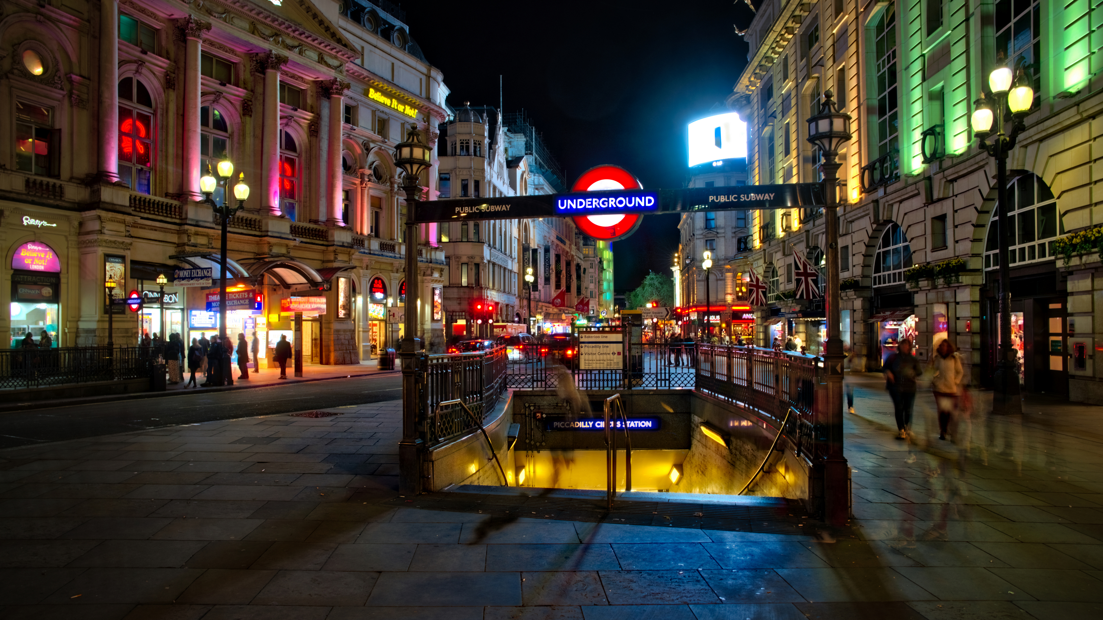 Trey Ratcliff Photography 4K UK England London Cityscape City Subway City Lights 3840x2160