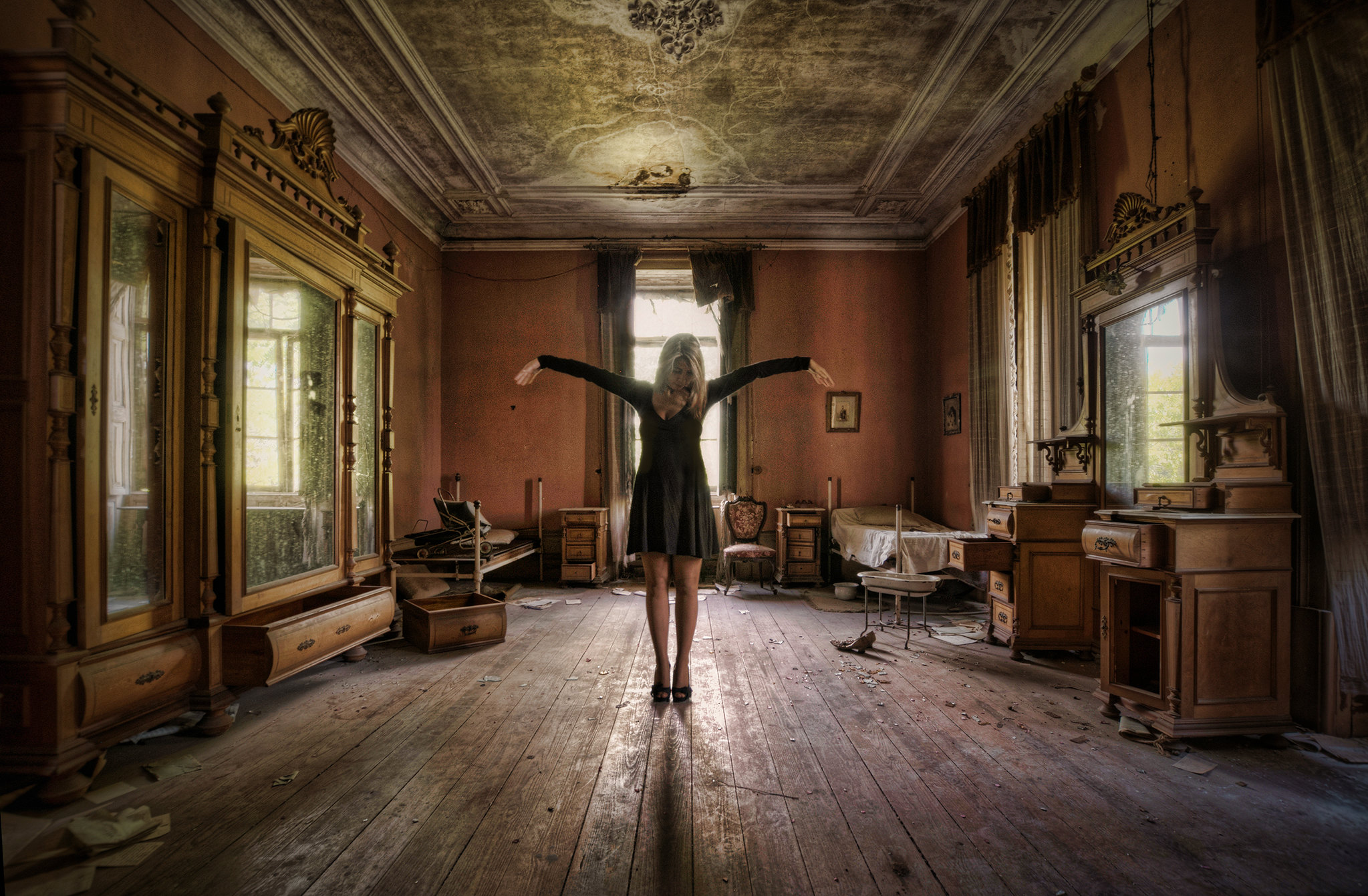 Women Model Abandoned House Heels 2047x1341